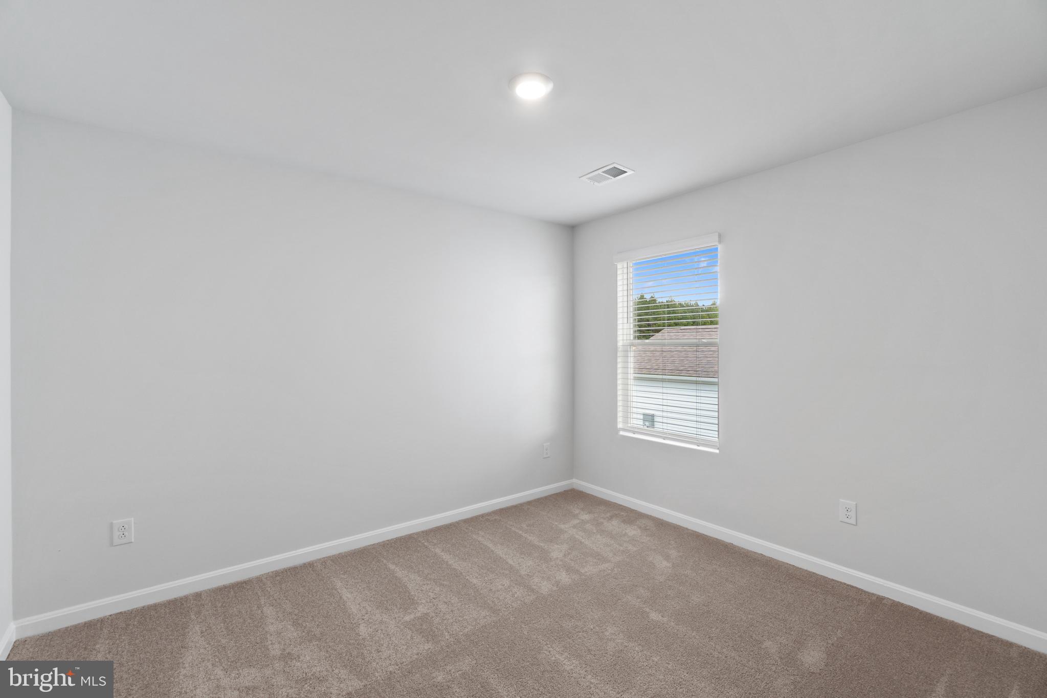 LADYSMITH VILLAGE - Residential