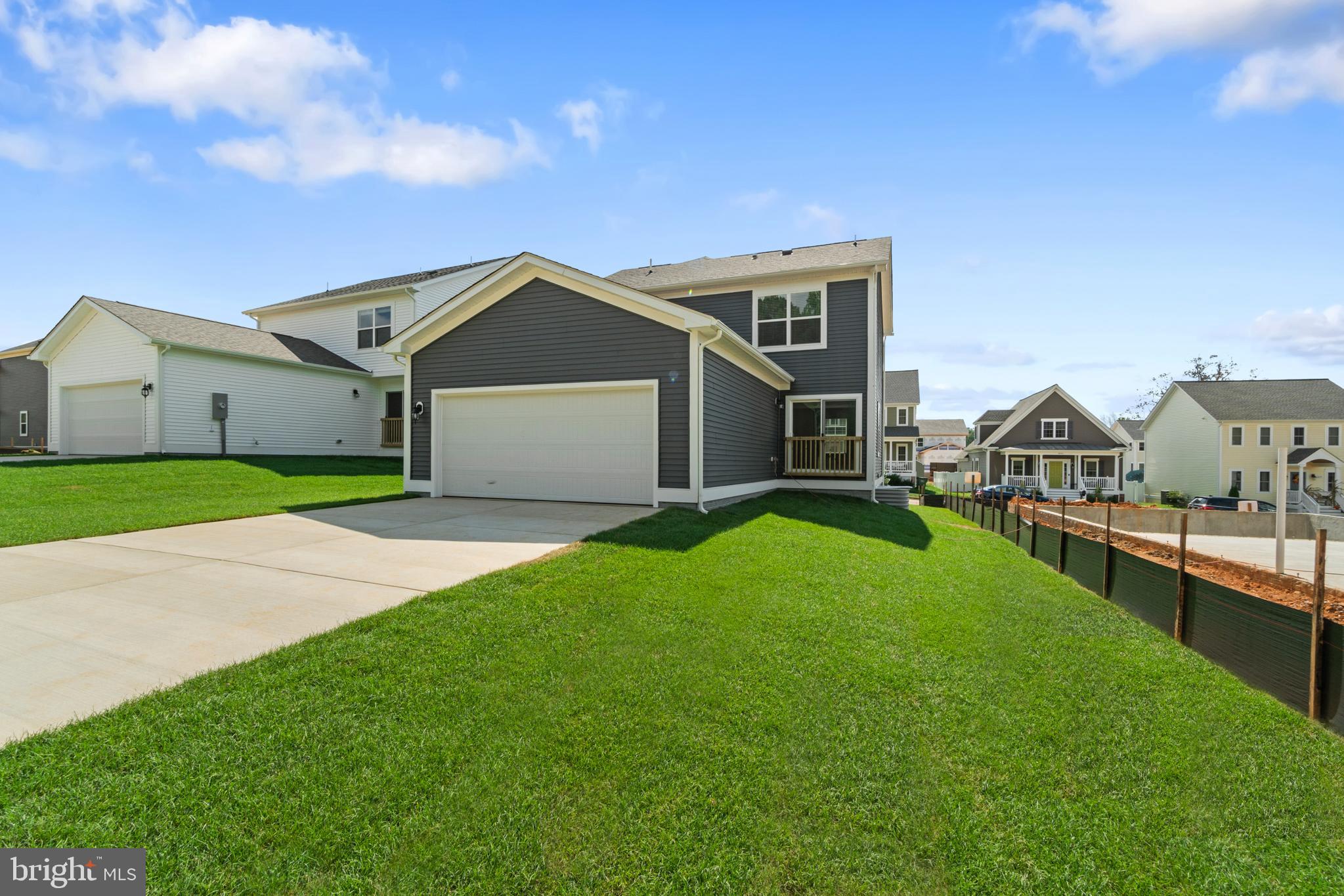 LADYSMITH VILLAGE - Residential