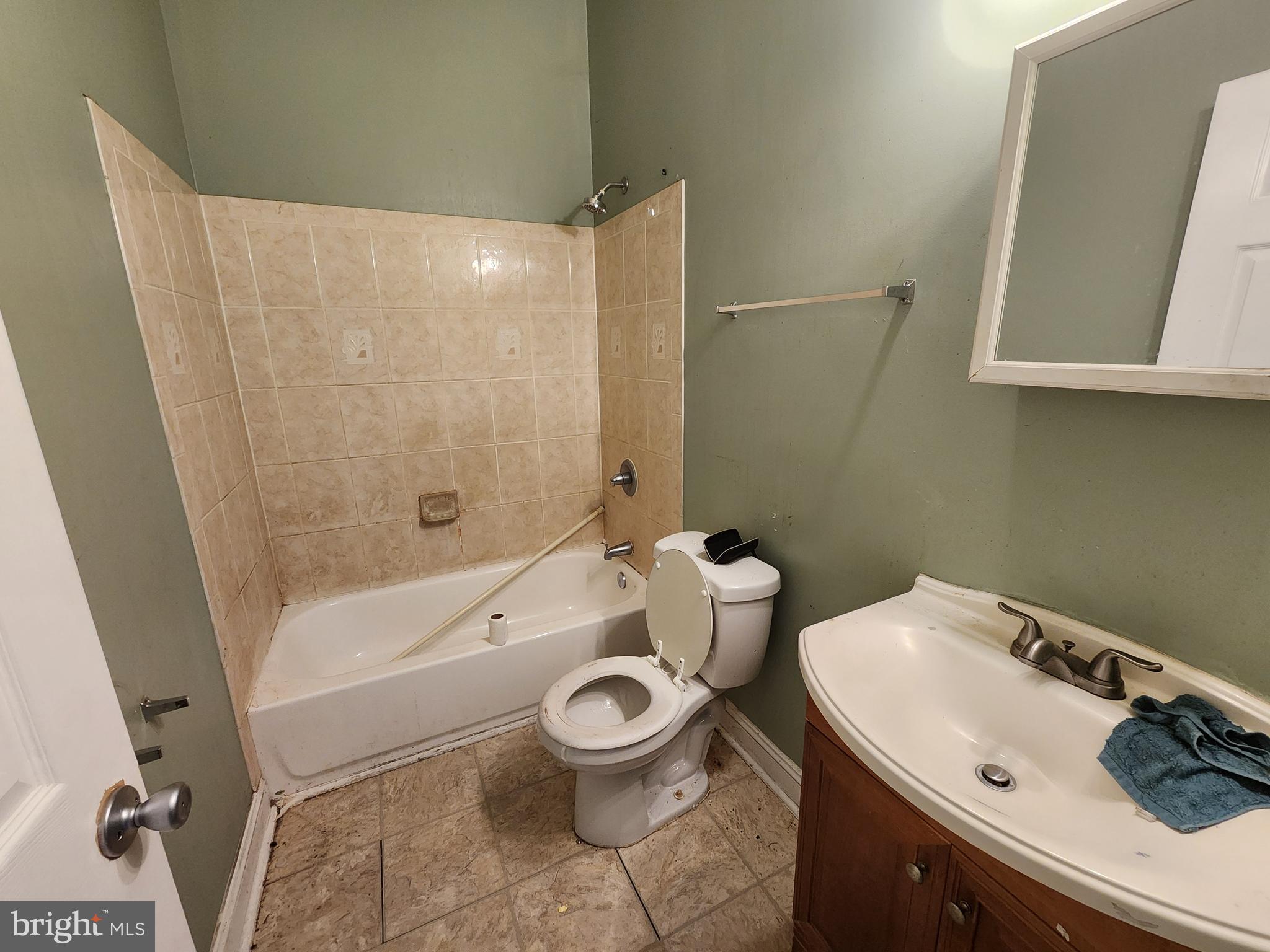 BALTIMORE HIGHLANDS - Residential