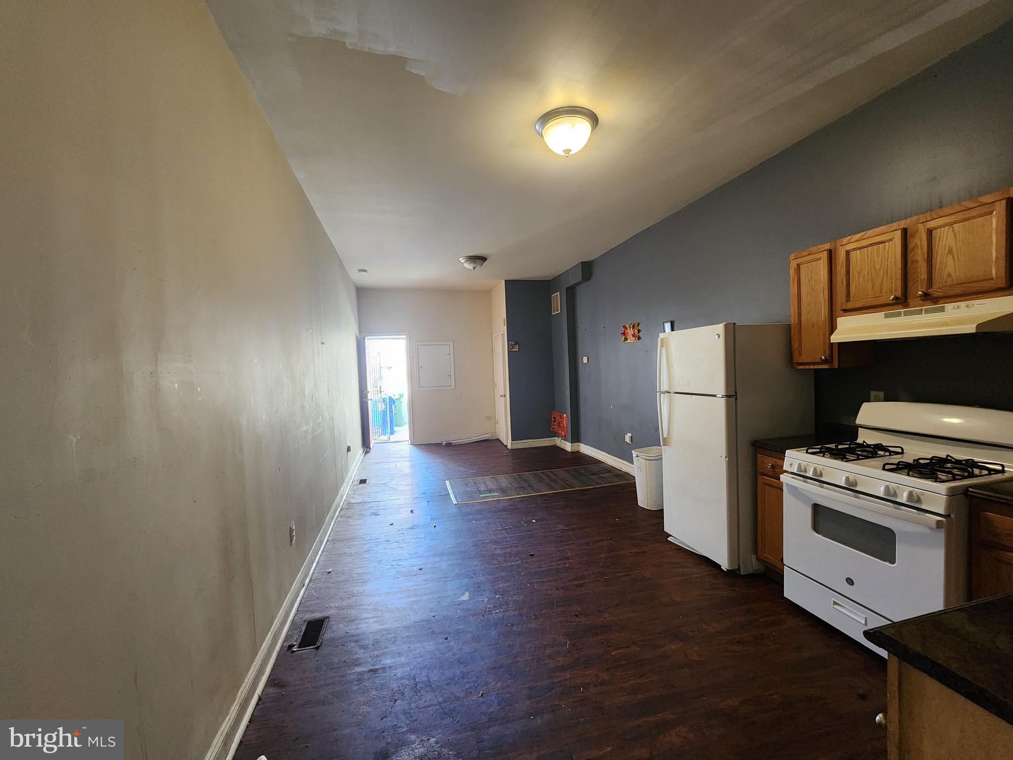 BALTIMORE HIGHLANDS - Residential