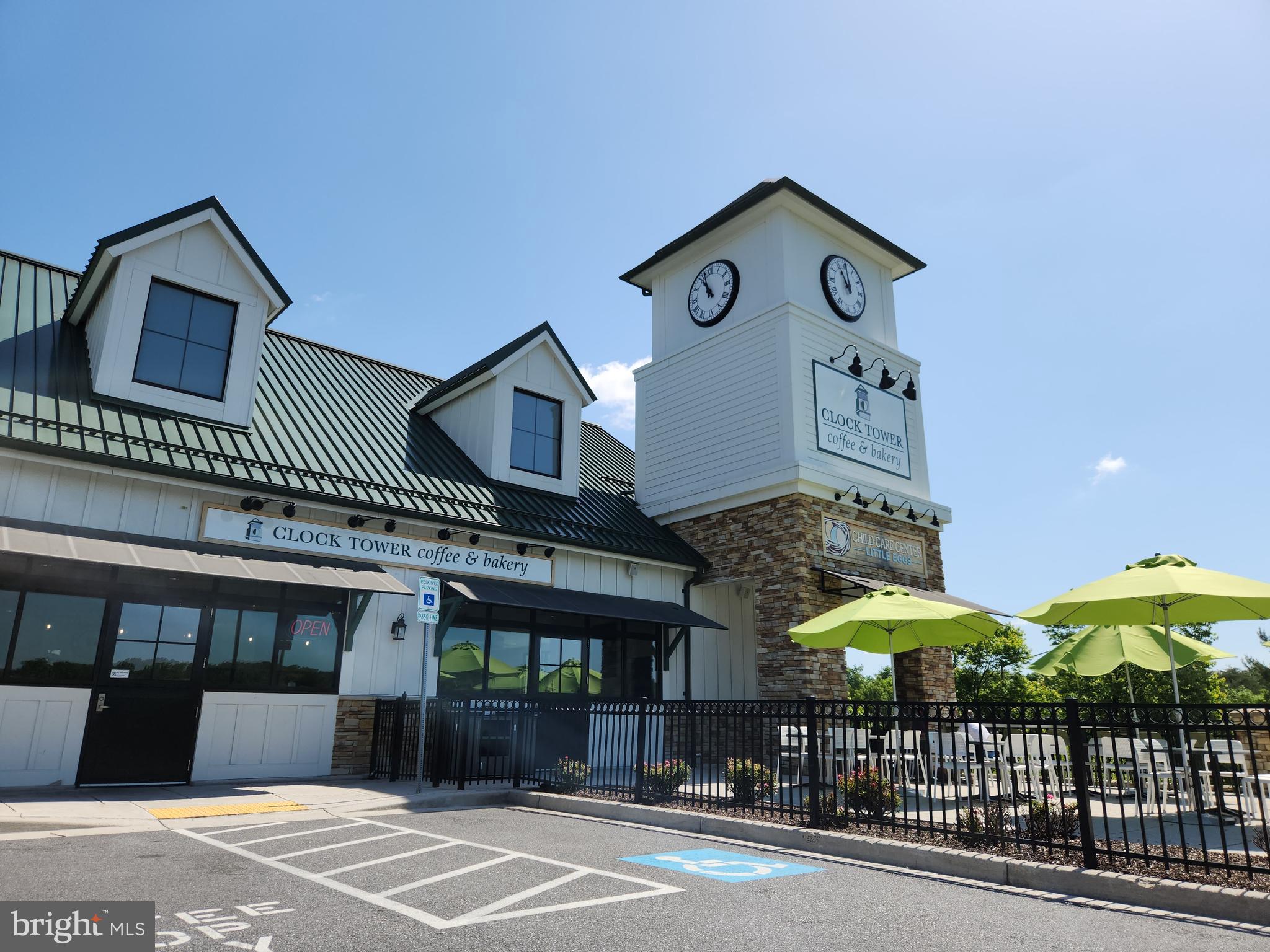 OXFORD SQUARE - Residential