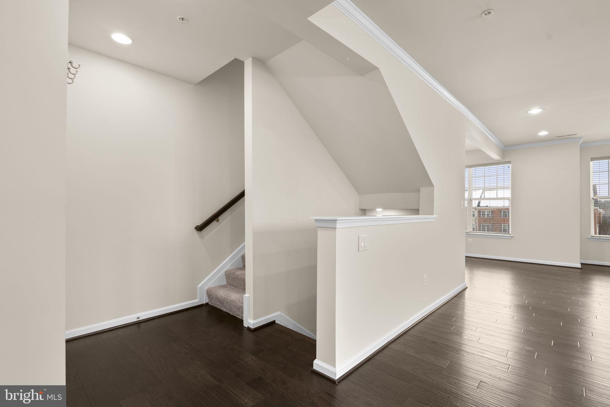 OXFORD SQUARE - Residential