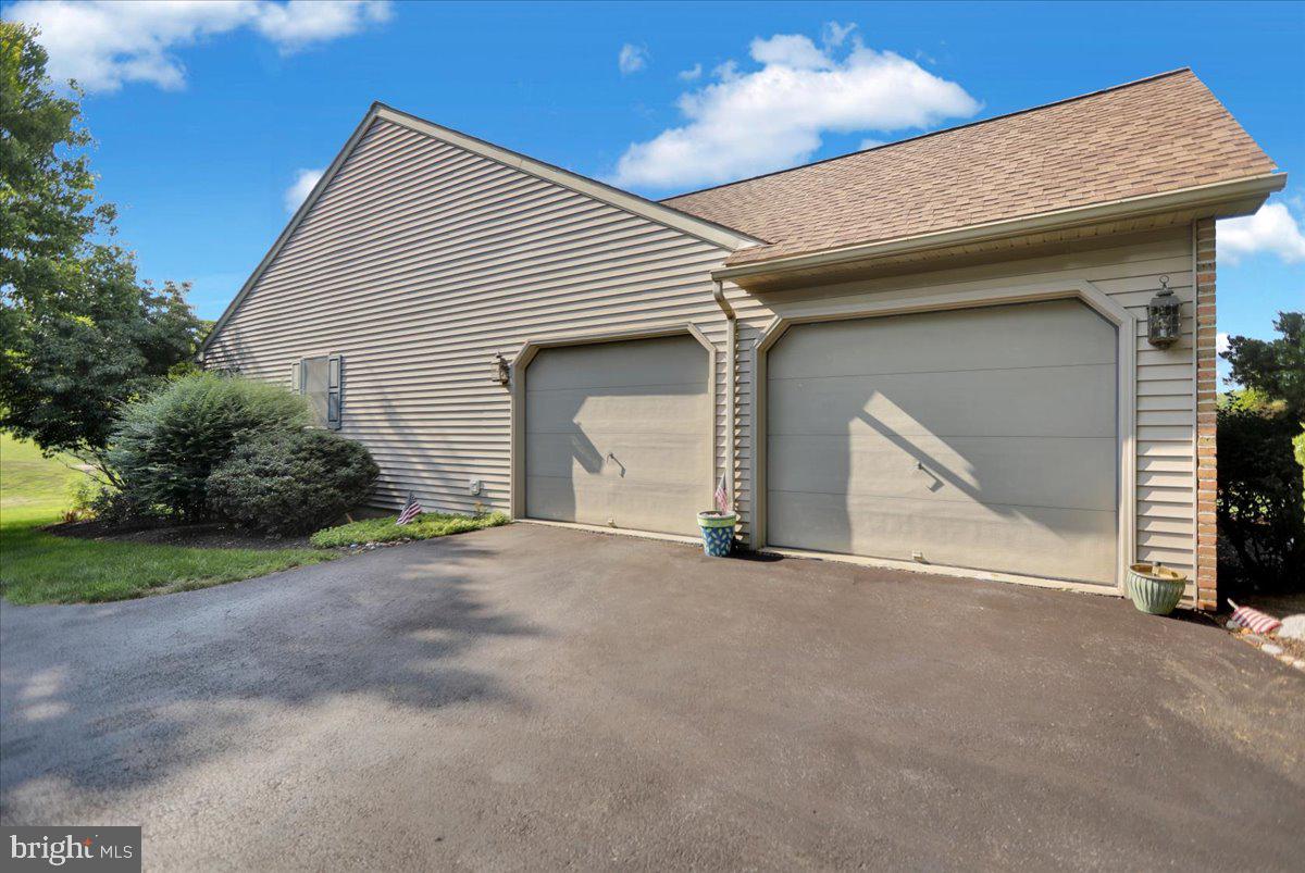 WILSHIRE MEADOWS - Residential