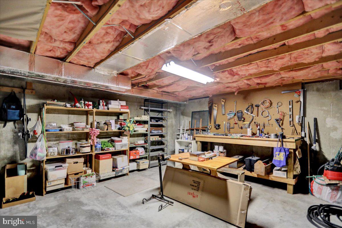 WILSHIRE MEADOWS - Residential