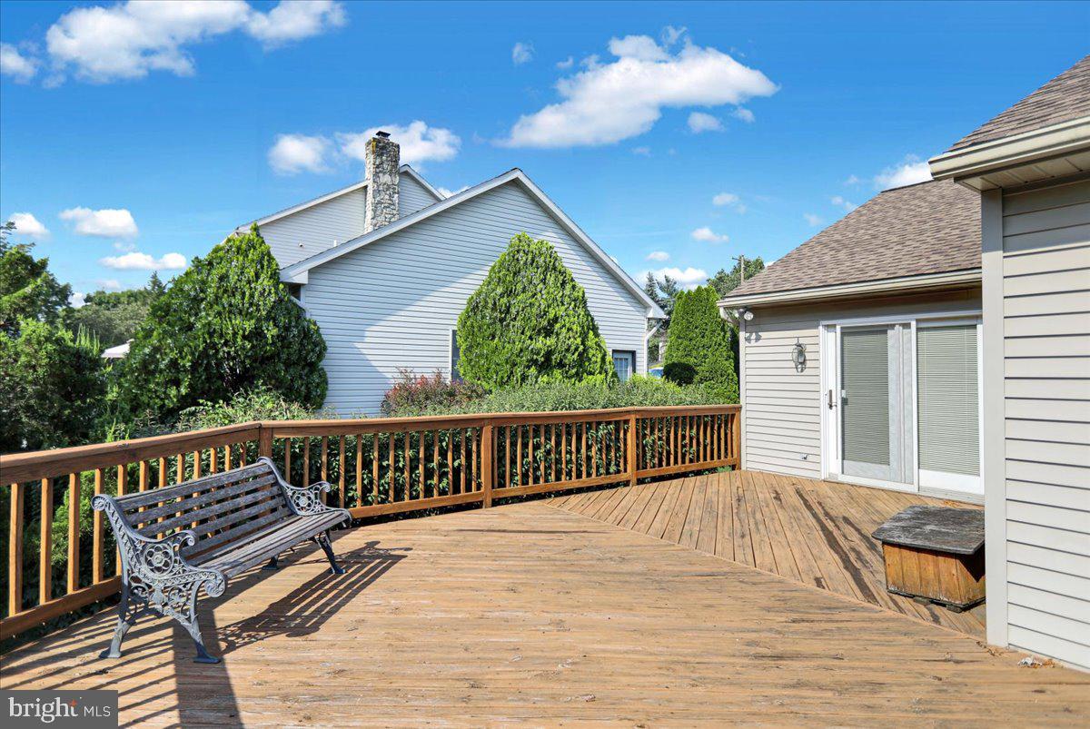 WILSHIRE MEADOWS - Residential