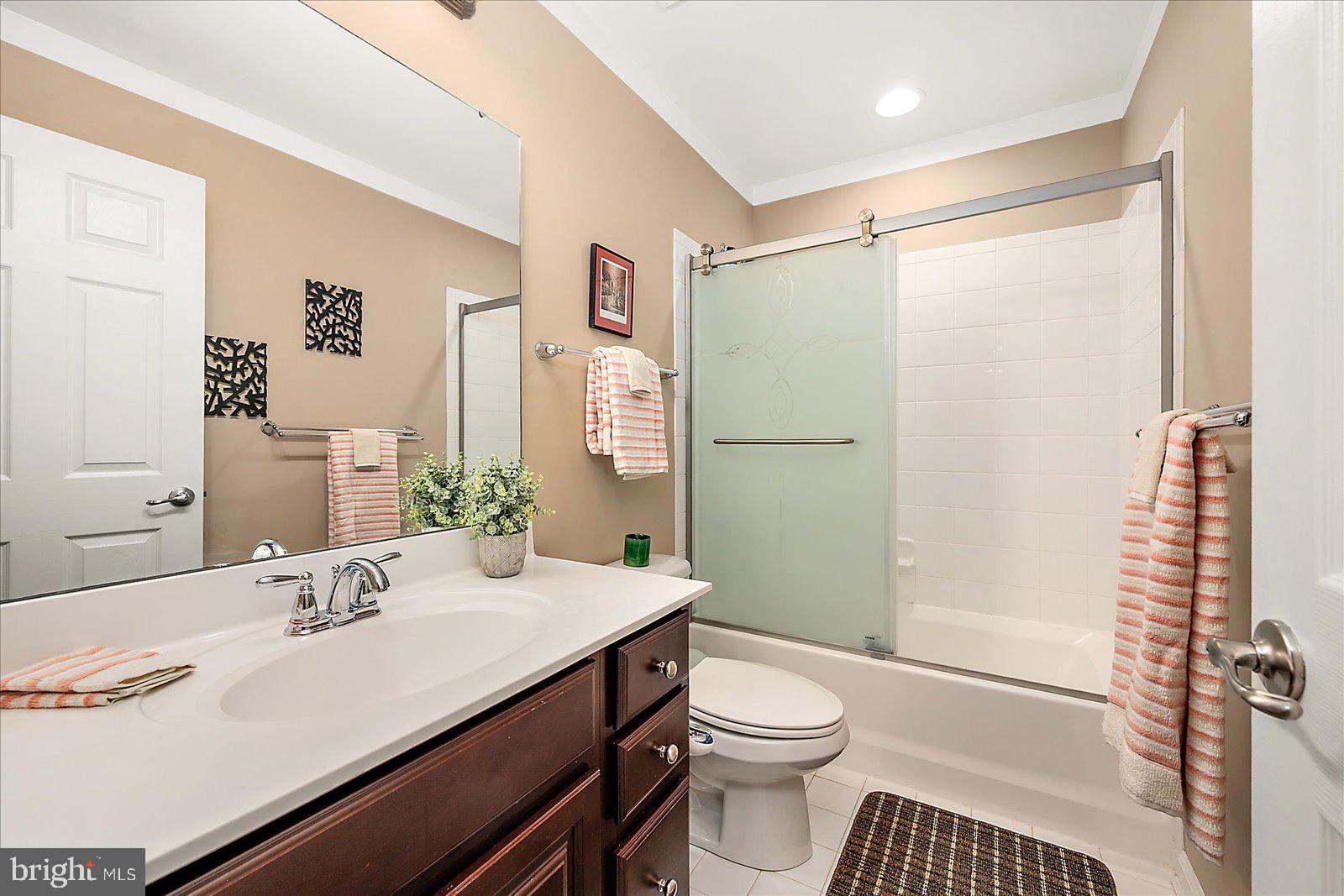 FOREST LANDING - Residential