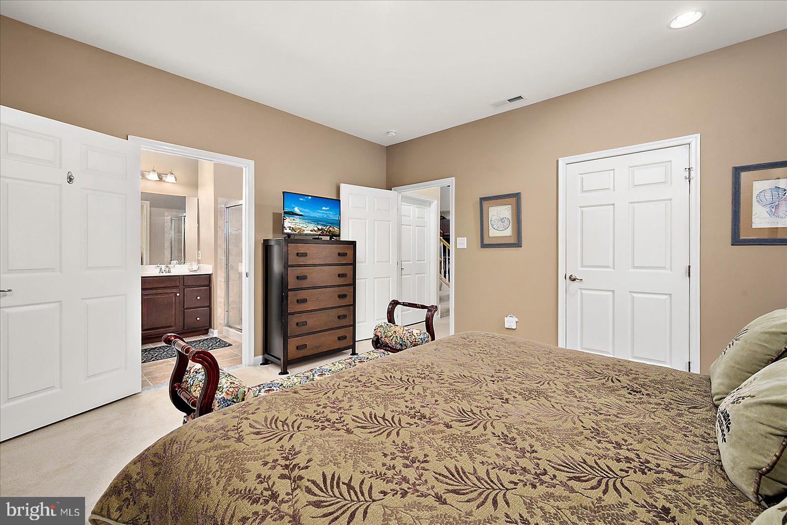 FOREST LANDING - Residential