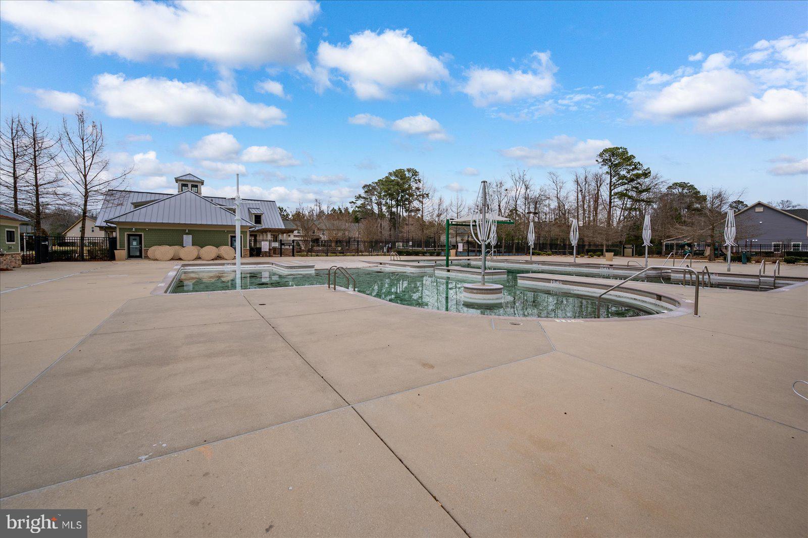 FOREST LANDING - Residential