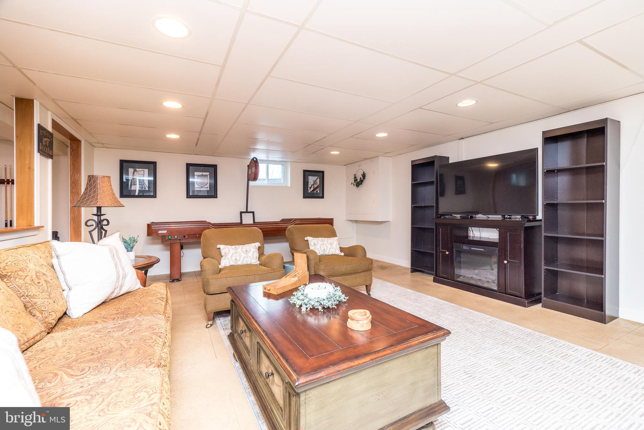 FAIRWAYS - Residential