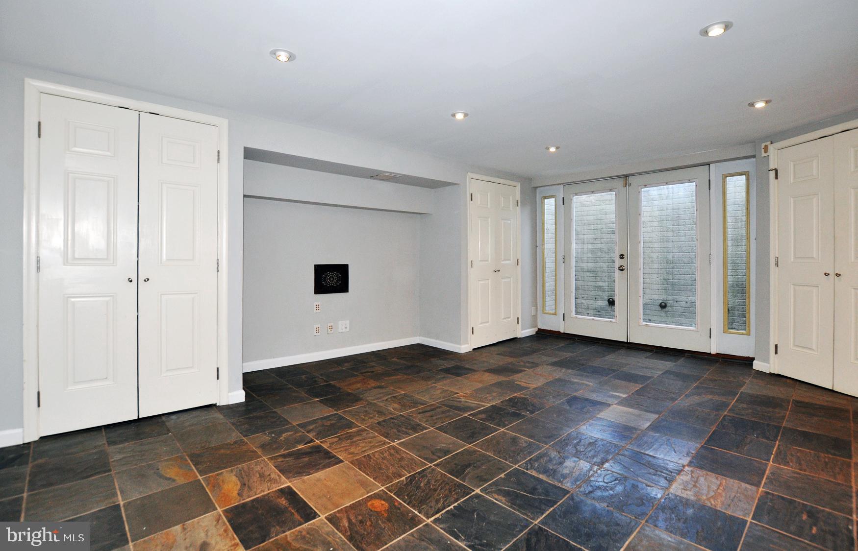 BROOKDALE - Residential Lease