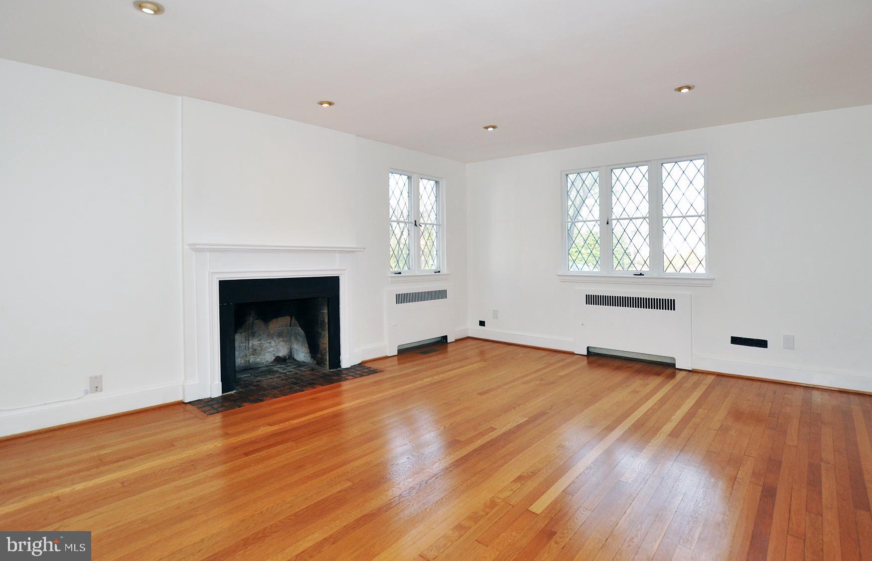 BROOKDALE - Residential Lease