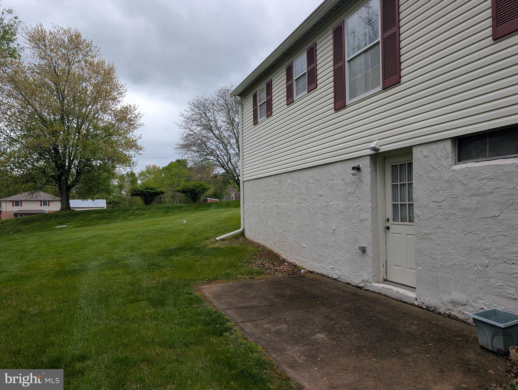 1306 FAIRBOURNE COURT
