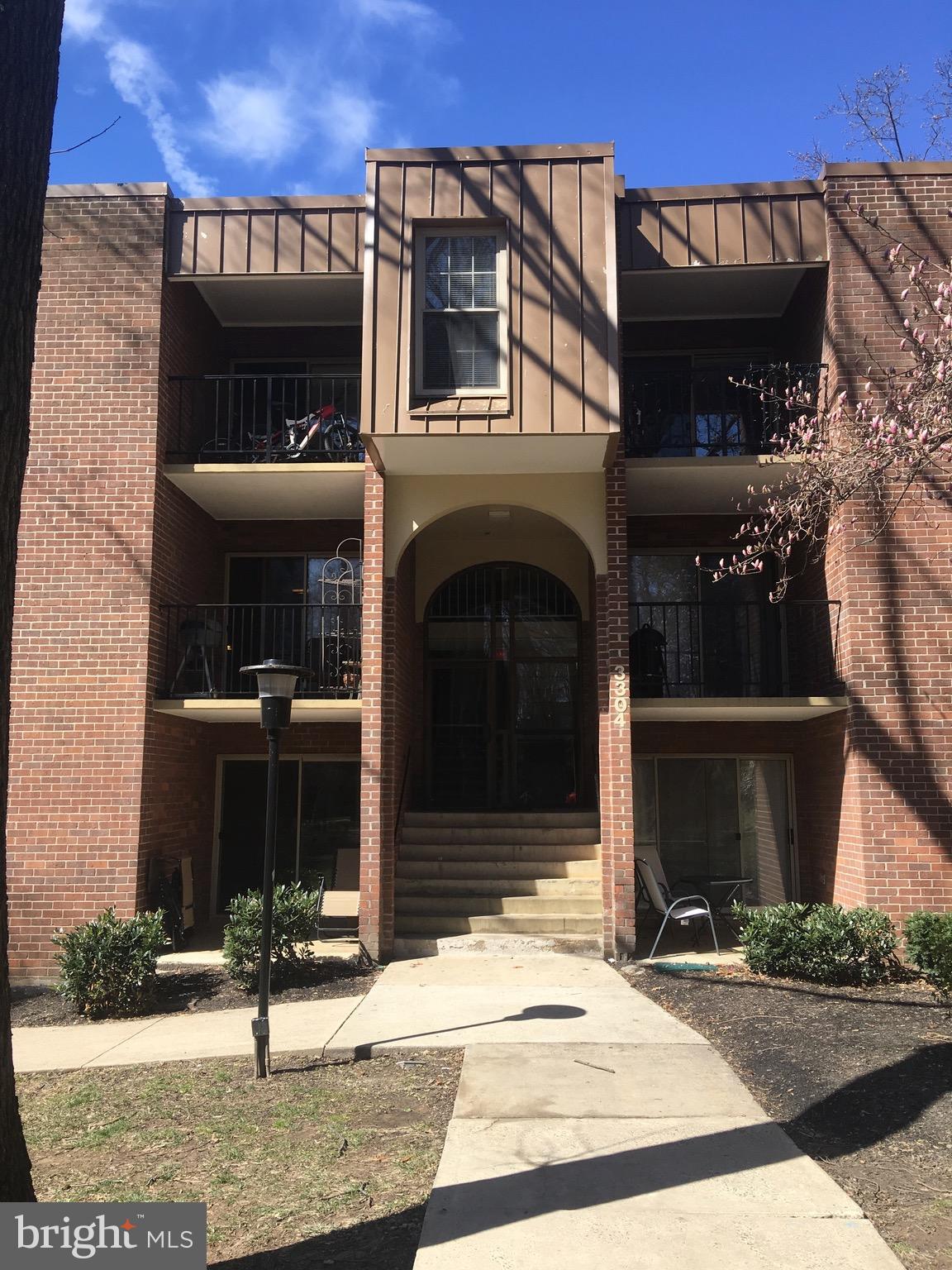 WOODBURN VILLAGE - Residential Lease