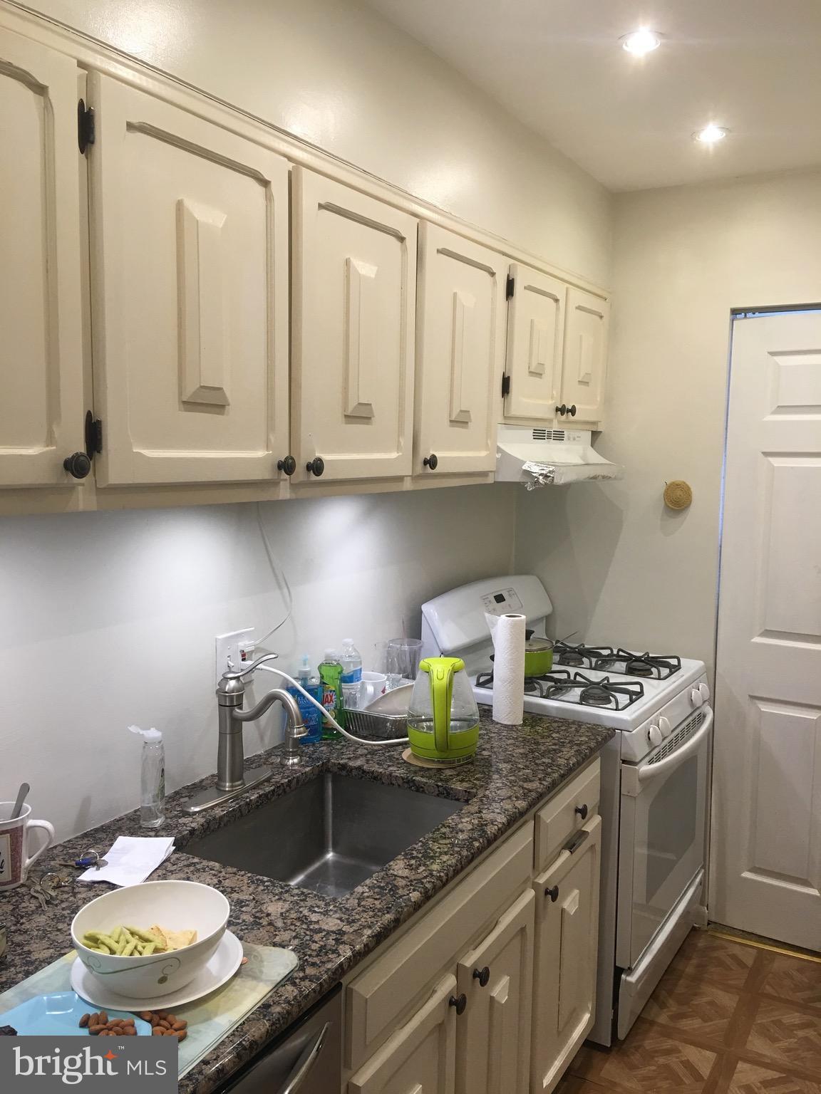 WOODBURN VILLAGE - Residential Lease