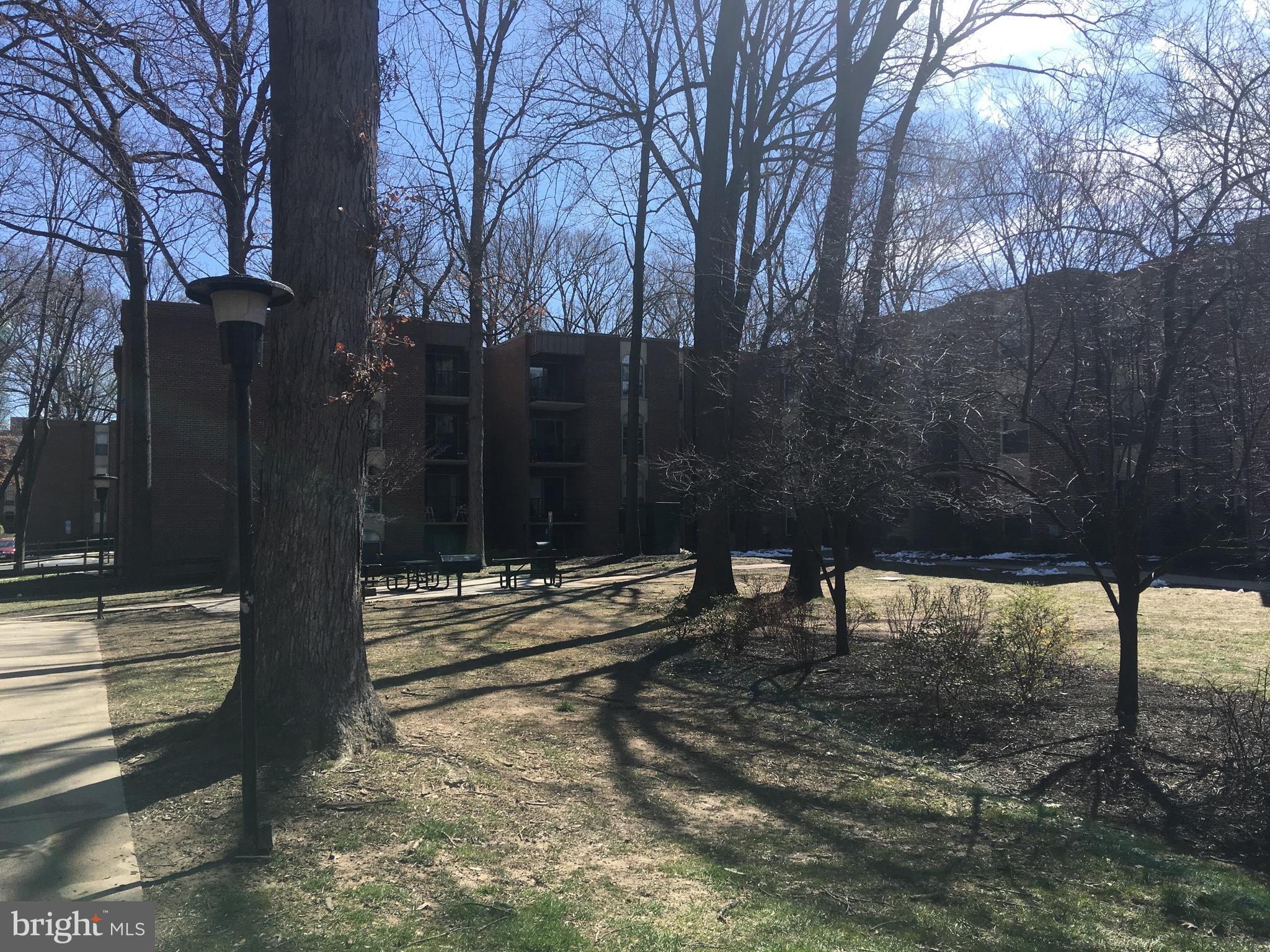 WOODBURN VILLAGE - Residential Lease