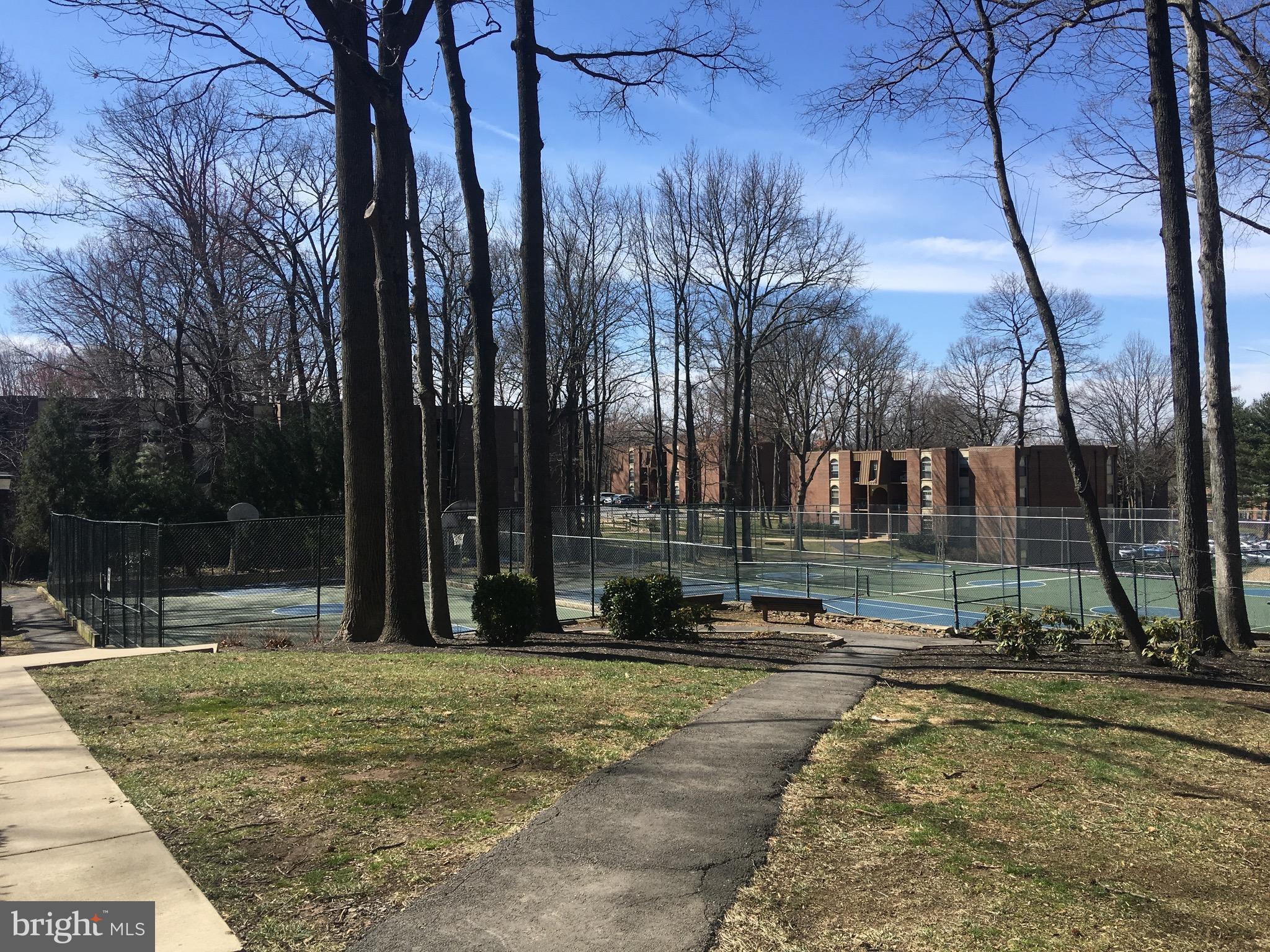 WOODBURN VILLAGE - Residential Lease