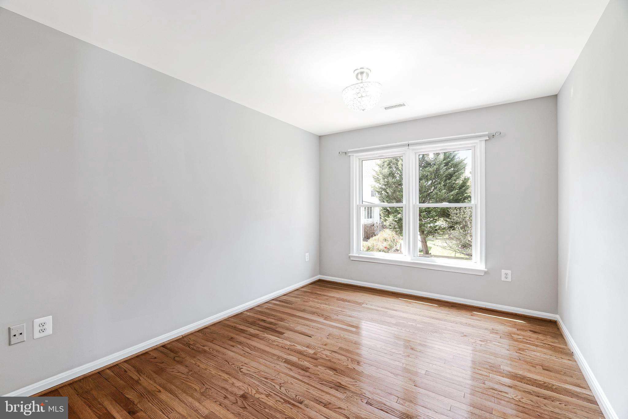 WELLINGTON/CLOVERHILL - Residential