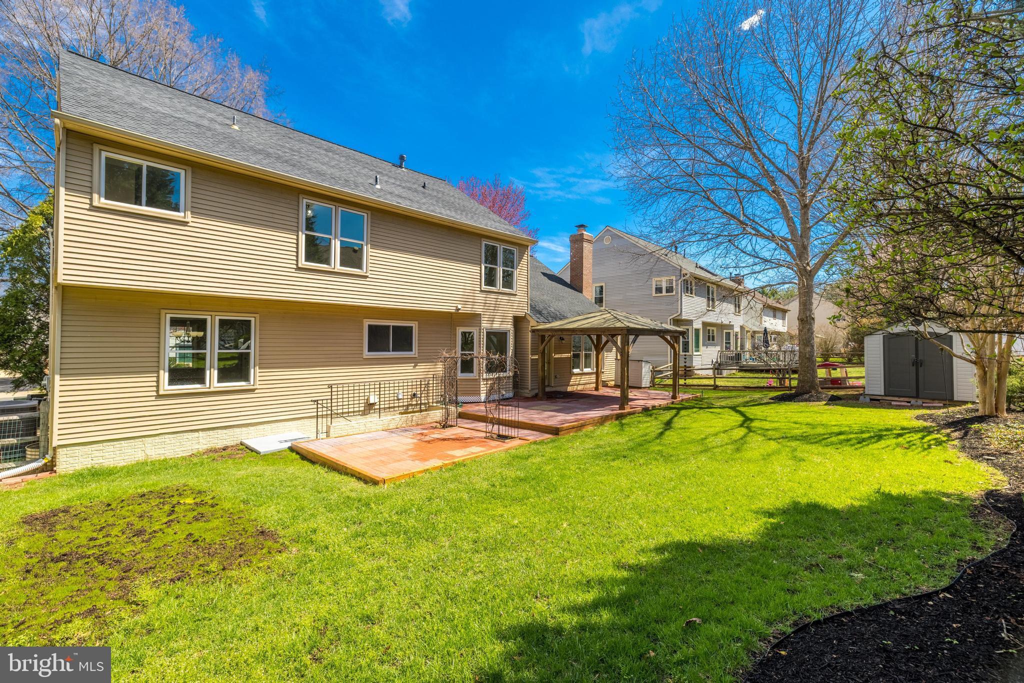 WELLINGTON/CLOVERHILL - Residential