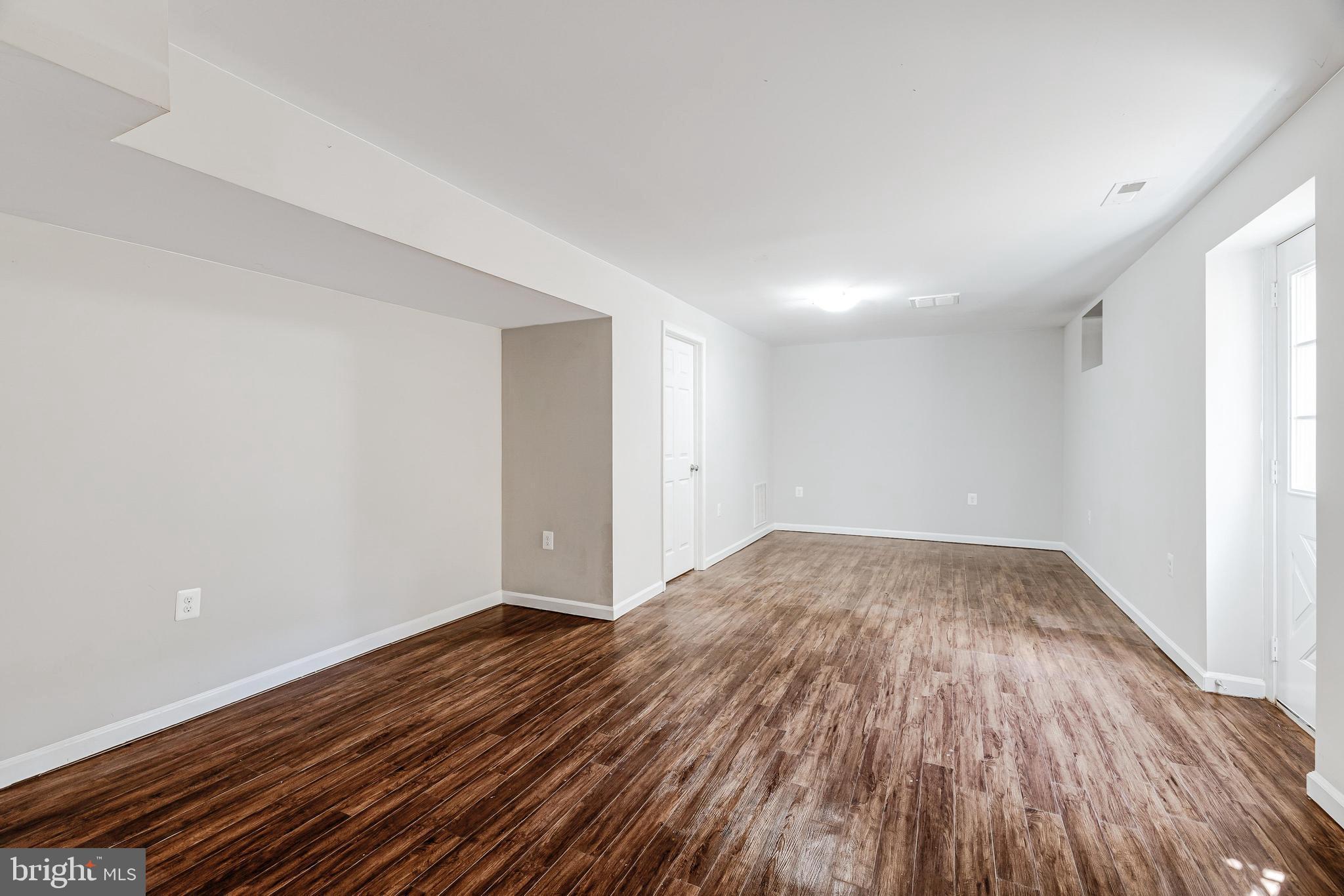 WELLINGTON/CLOVERHILL - Residential