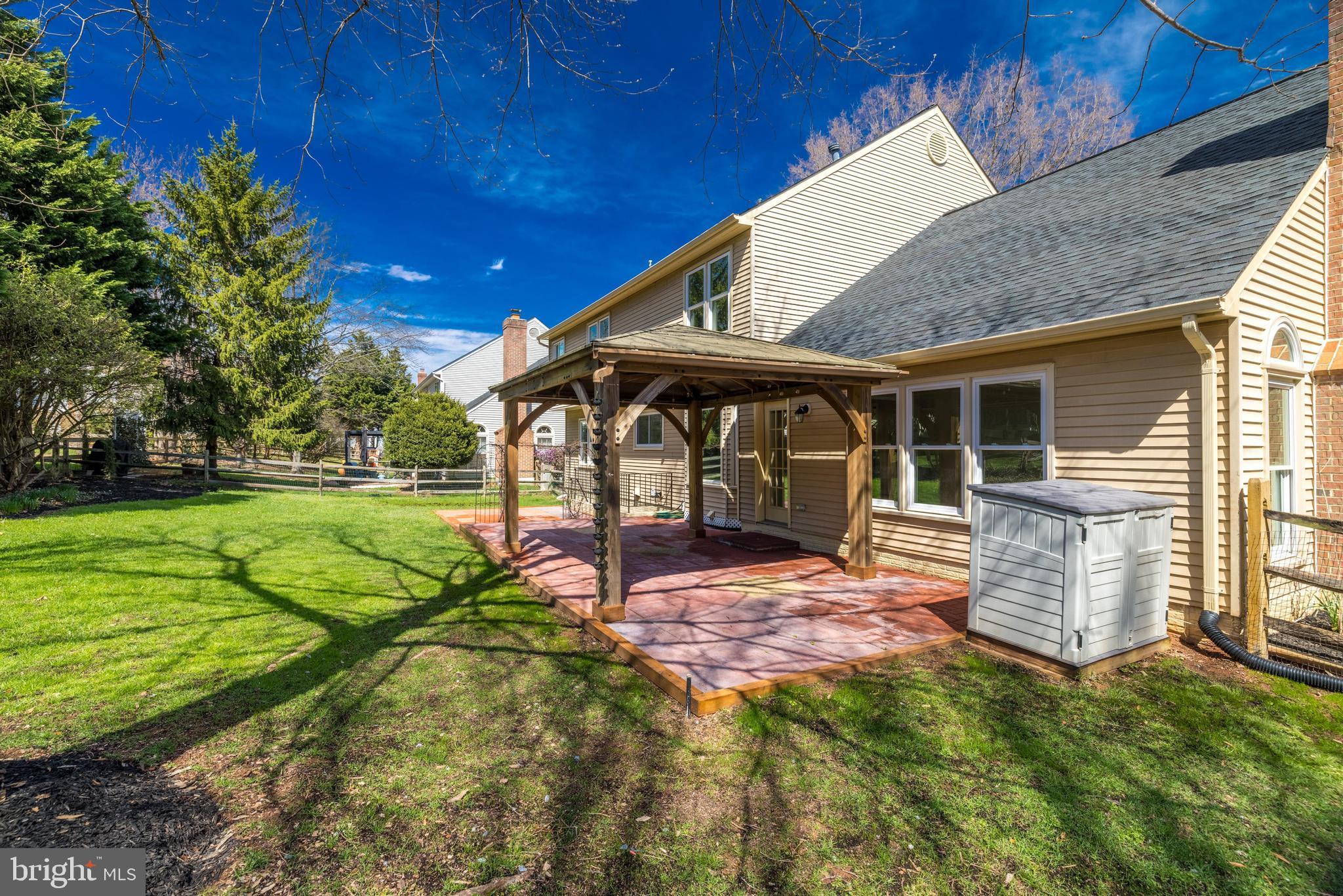 WELLINGTON/CLOVERHILL - Residential