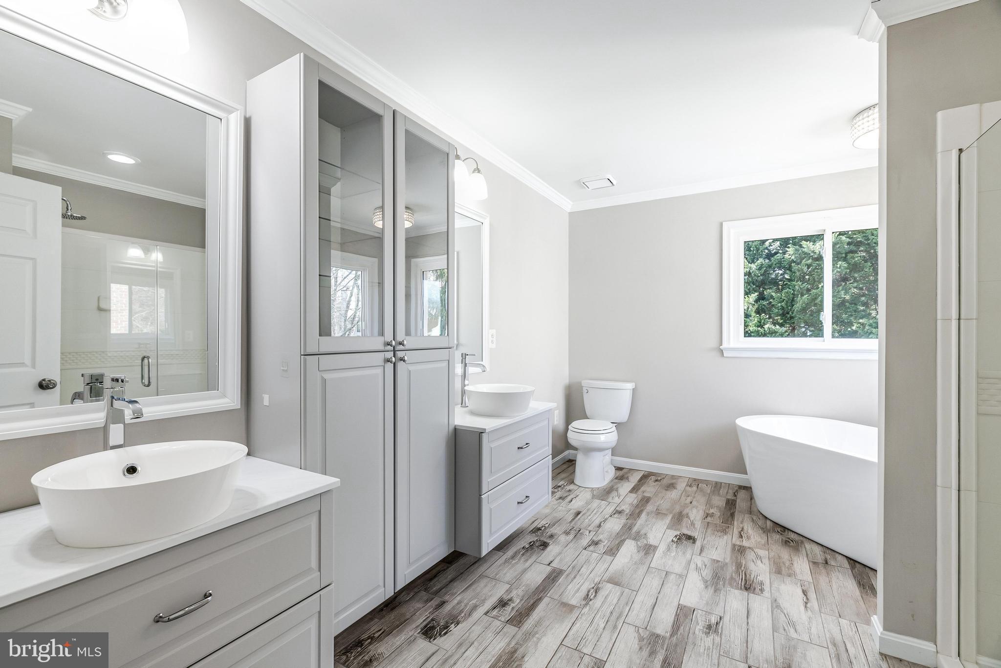 WELLINGTON/CLOVERHILL - Residential