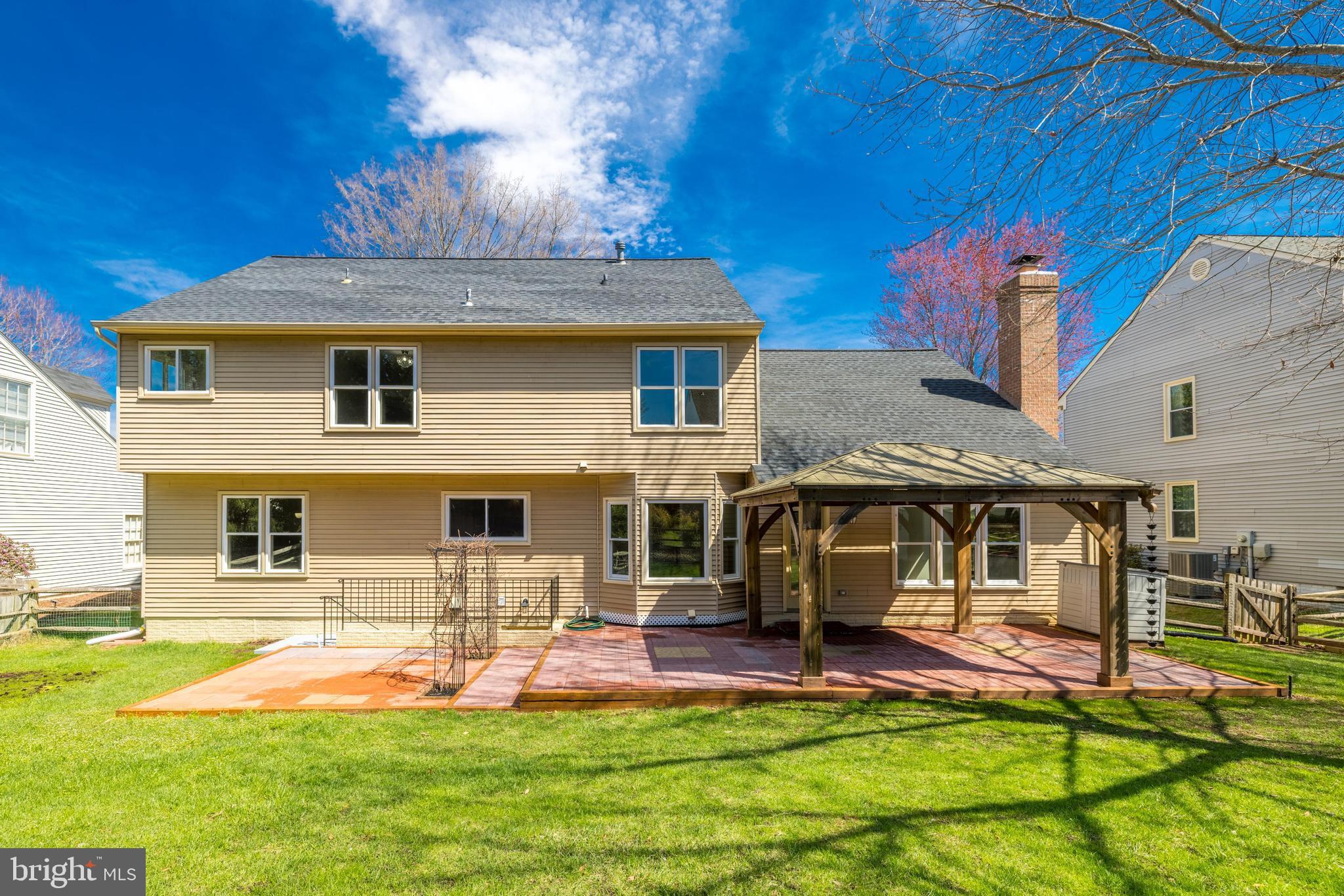 WELLINGTON/CLOVERHILL - Residential