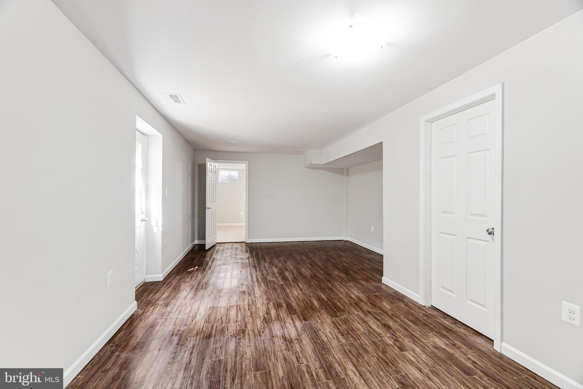 WELLINGTON/CLOVERHILL - Residential