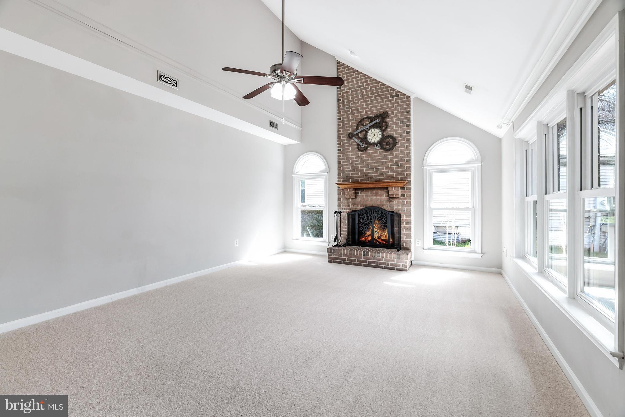 WELLINGTON/CLOVERHILL - Residential