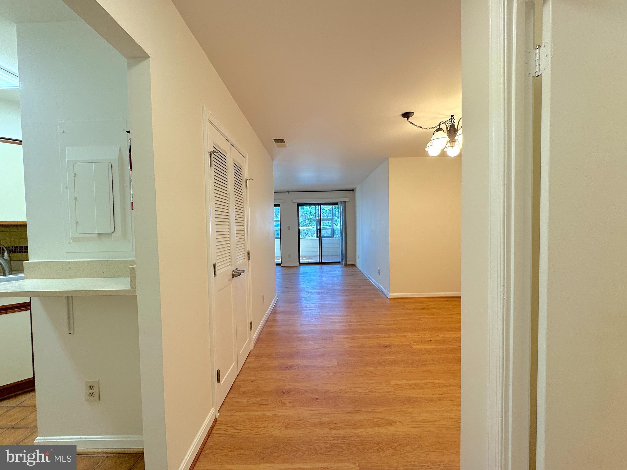 1020 N STAFFORD STREET N 306