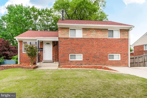 6502 Rolling Ridge Drive, Capitol Heights, MD MLS: MDPG2150926