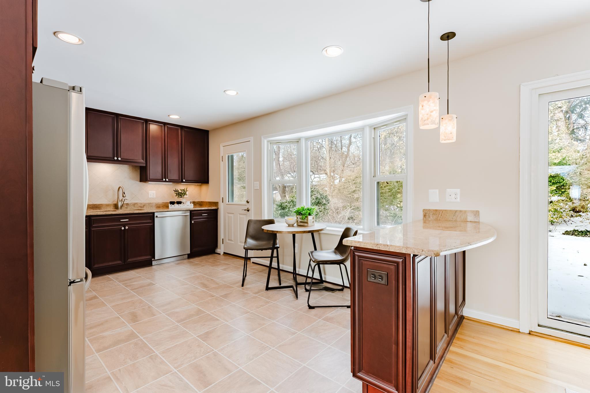 OAK HILL - Residential