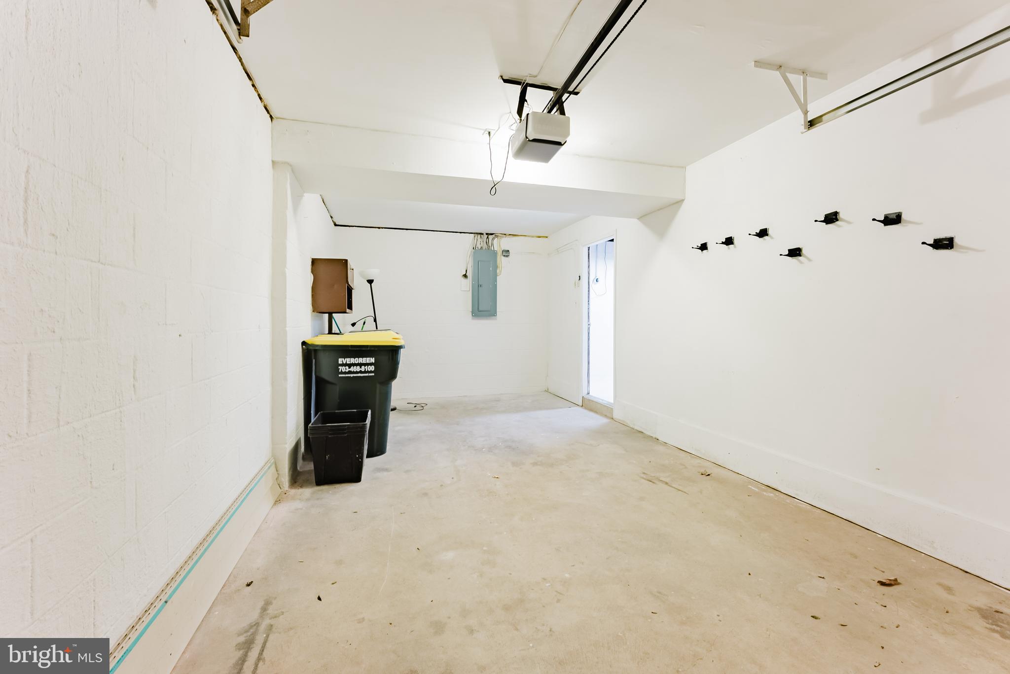 OAK HILL - Residential