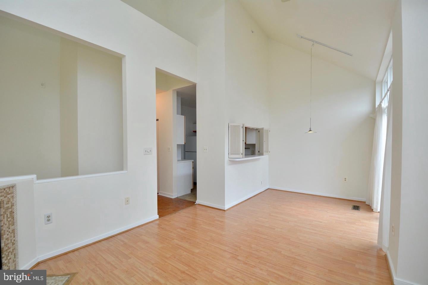Picture for the property VAAX2031330, 1 beds, 1 baths