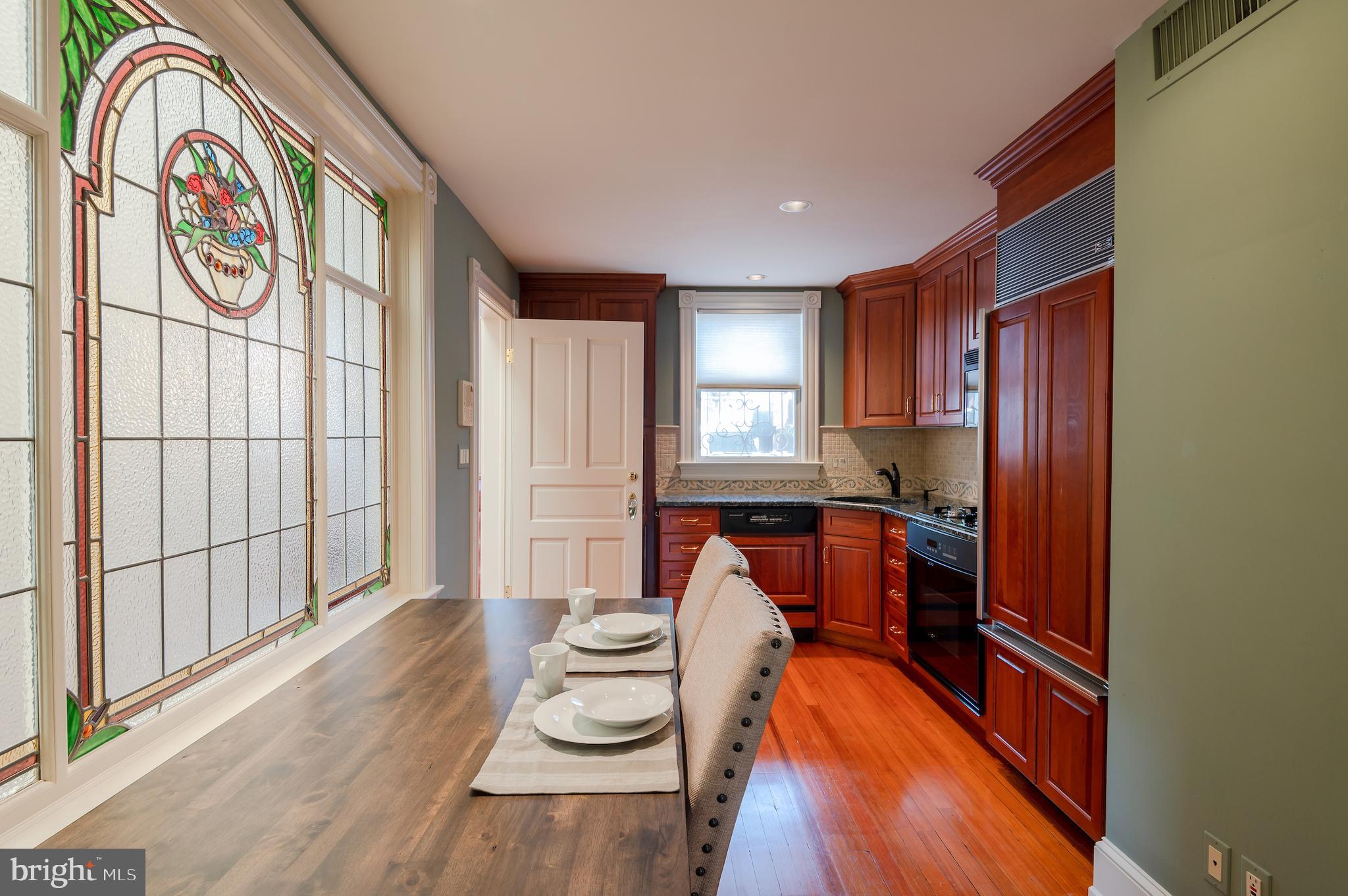 CAPITOL HILL - Residential