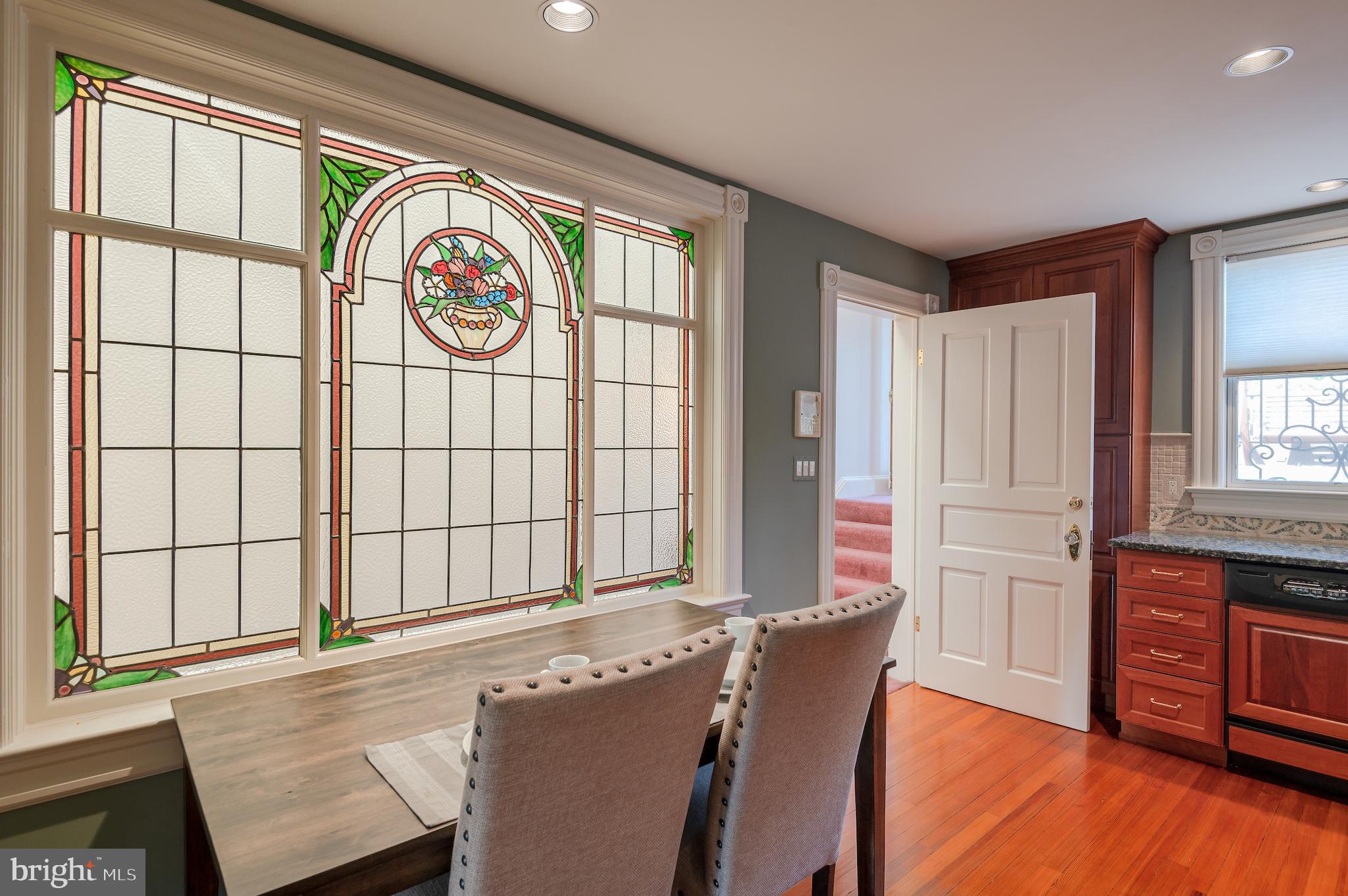 CAPITOL HILL - Residential