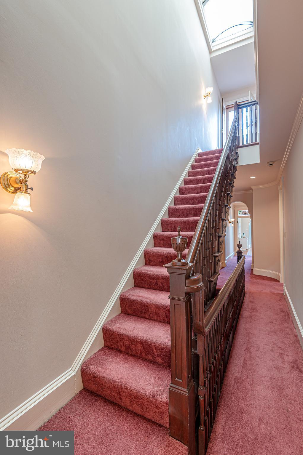 CAPITOL HILL - Residential