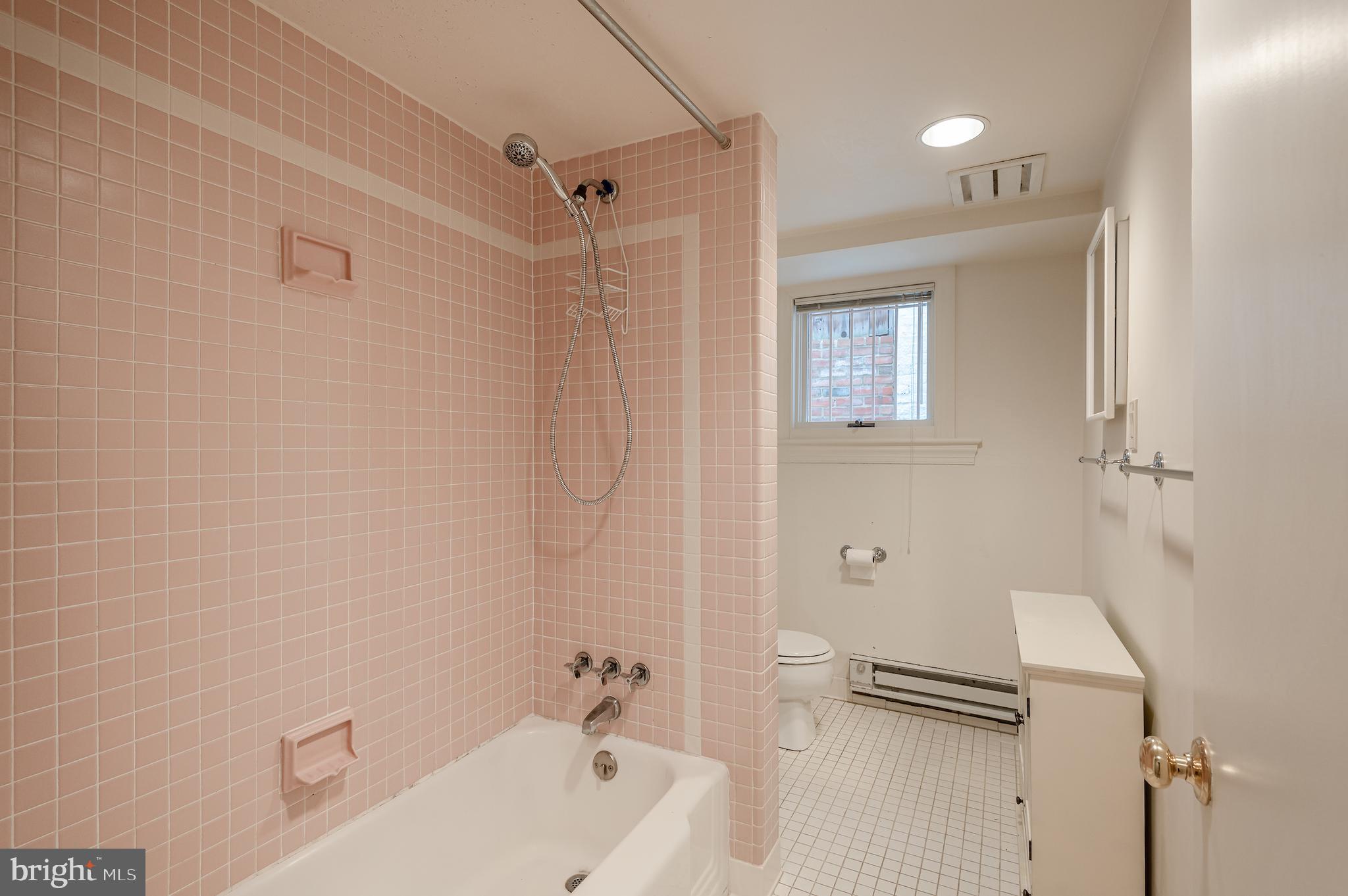CAPITOL HILL - Residential