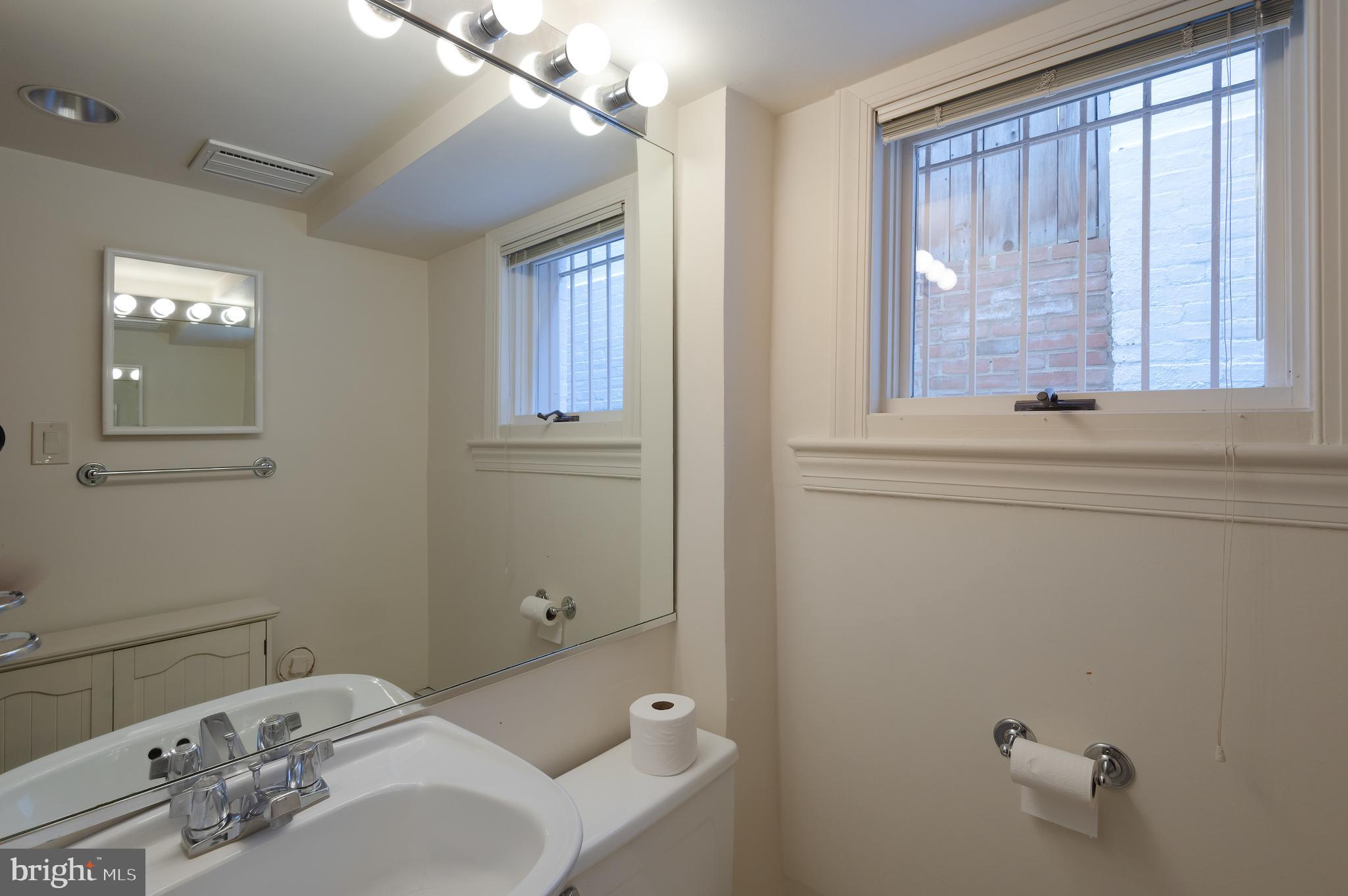 CAPITOL HILL - Residential