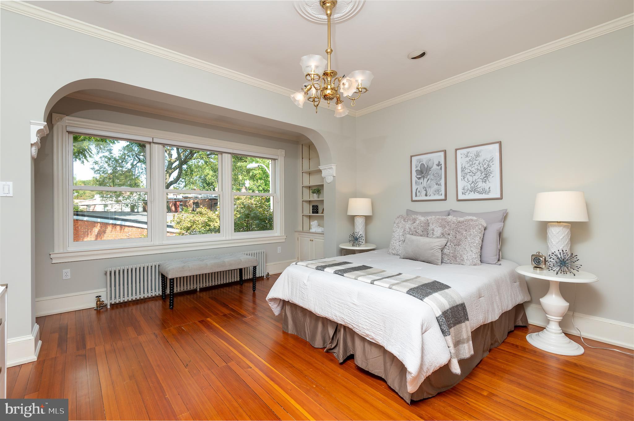 CAPITOL HILL - Residential