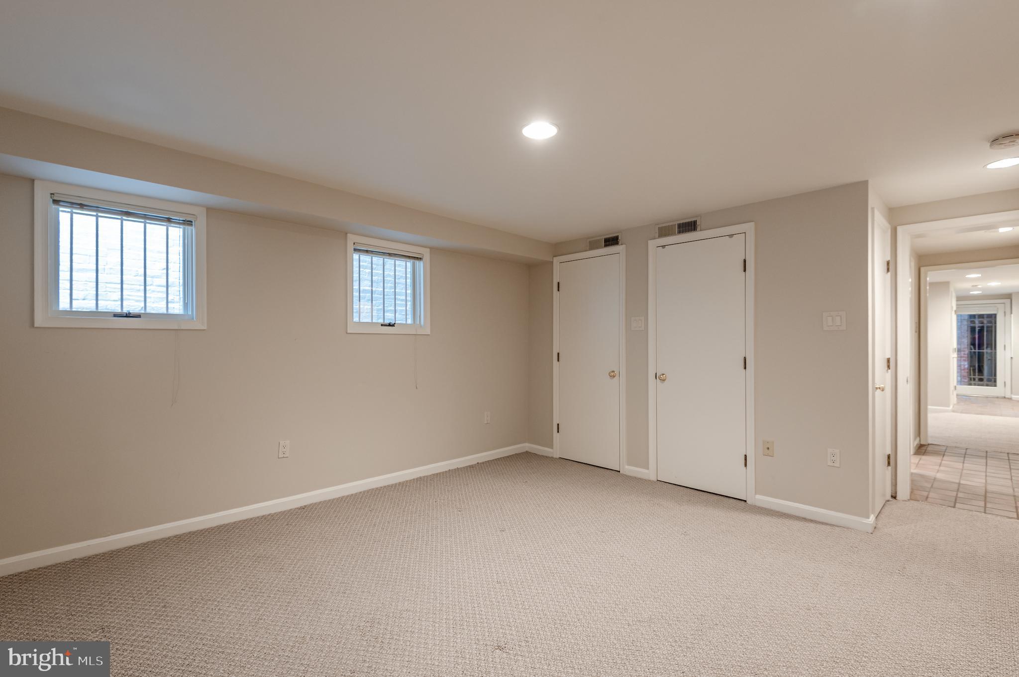 CAPITOL HILL - Residential