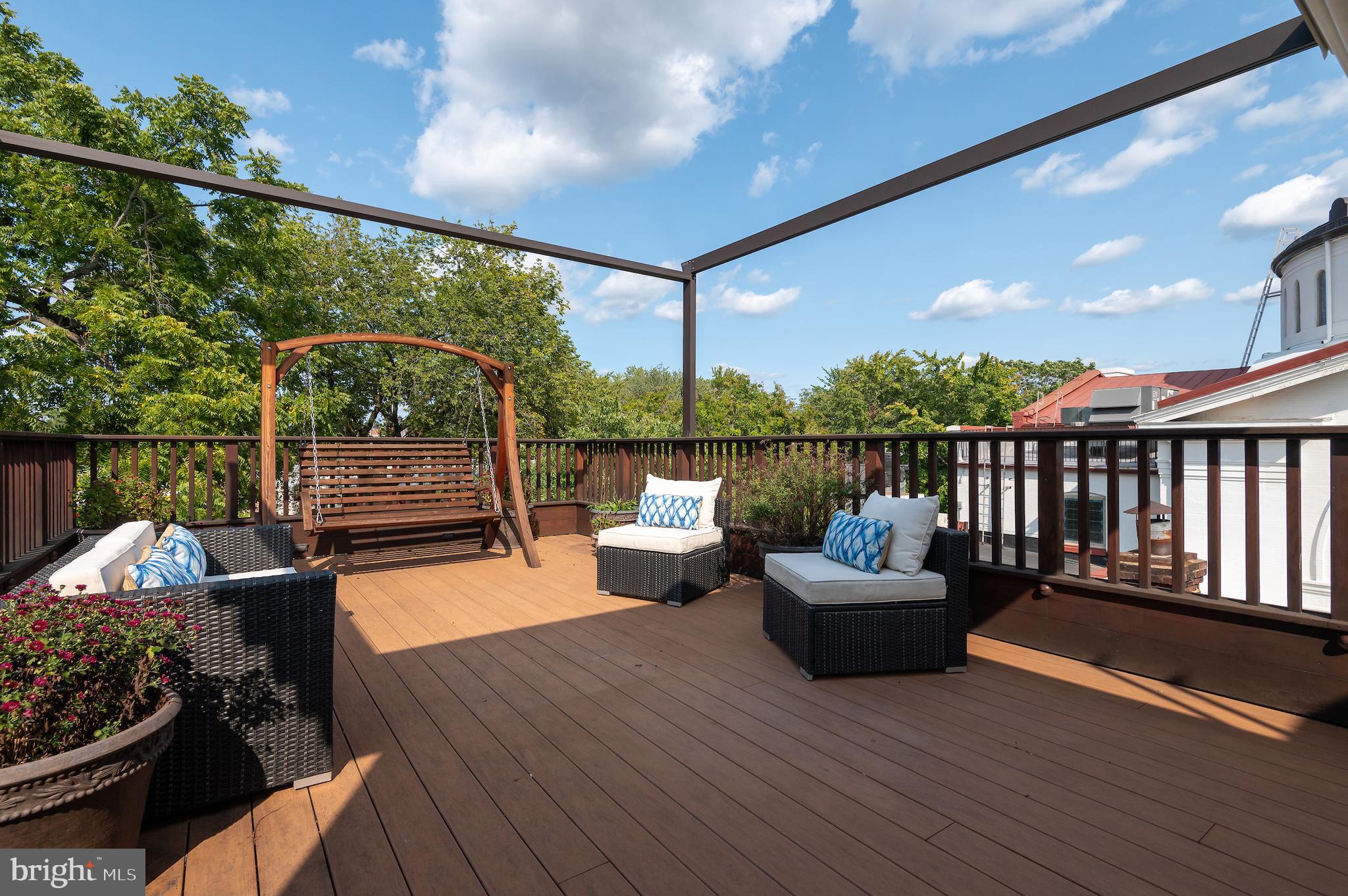 CAPITOL HILL - Residential
