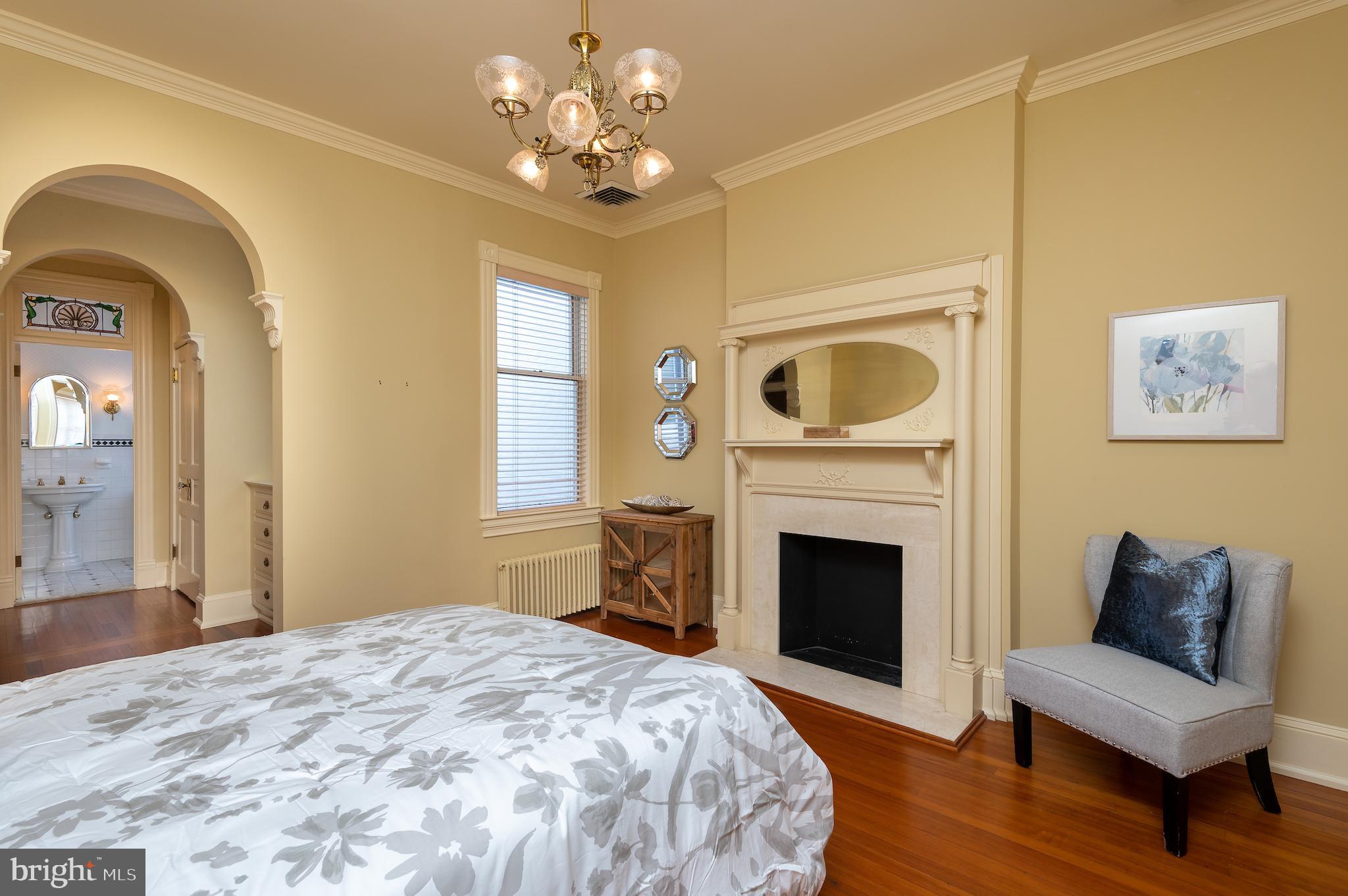 CAPITOL HILL - Residential