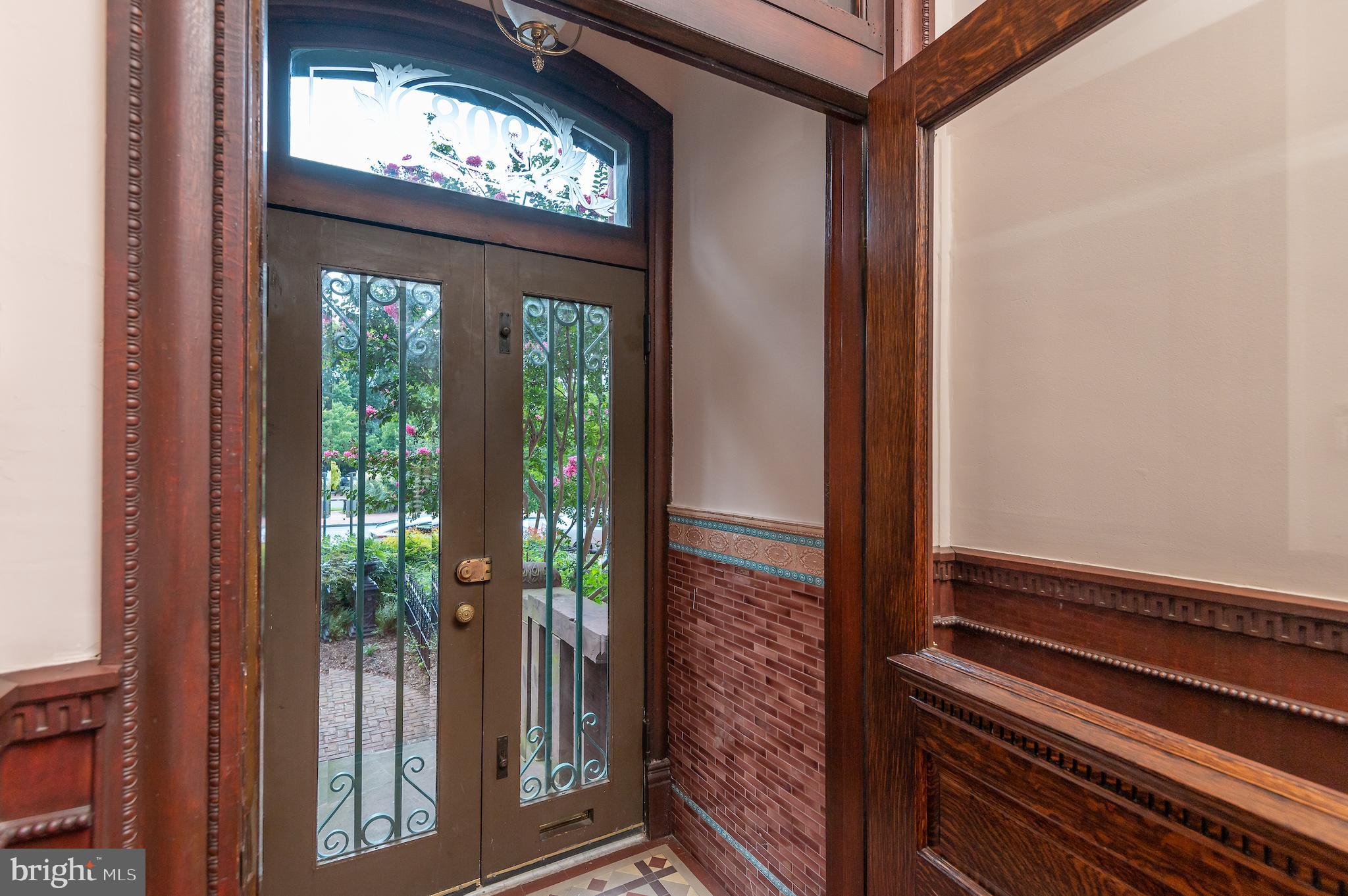 CAPITOL HILL - Residential