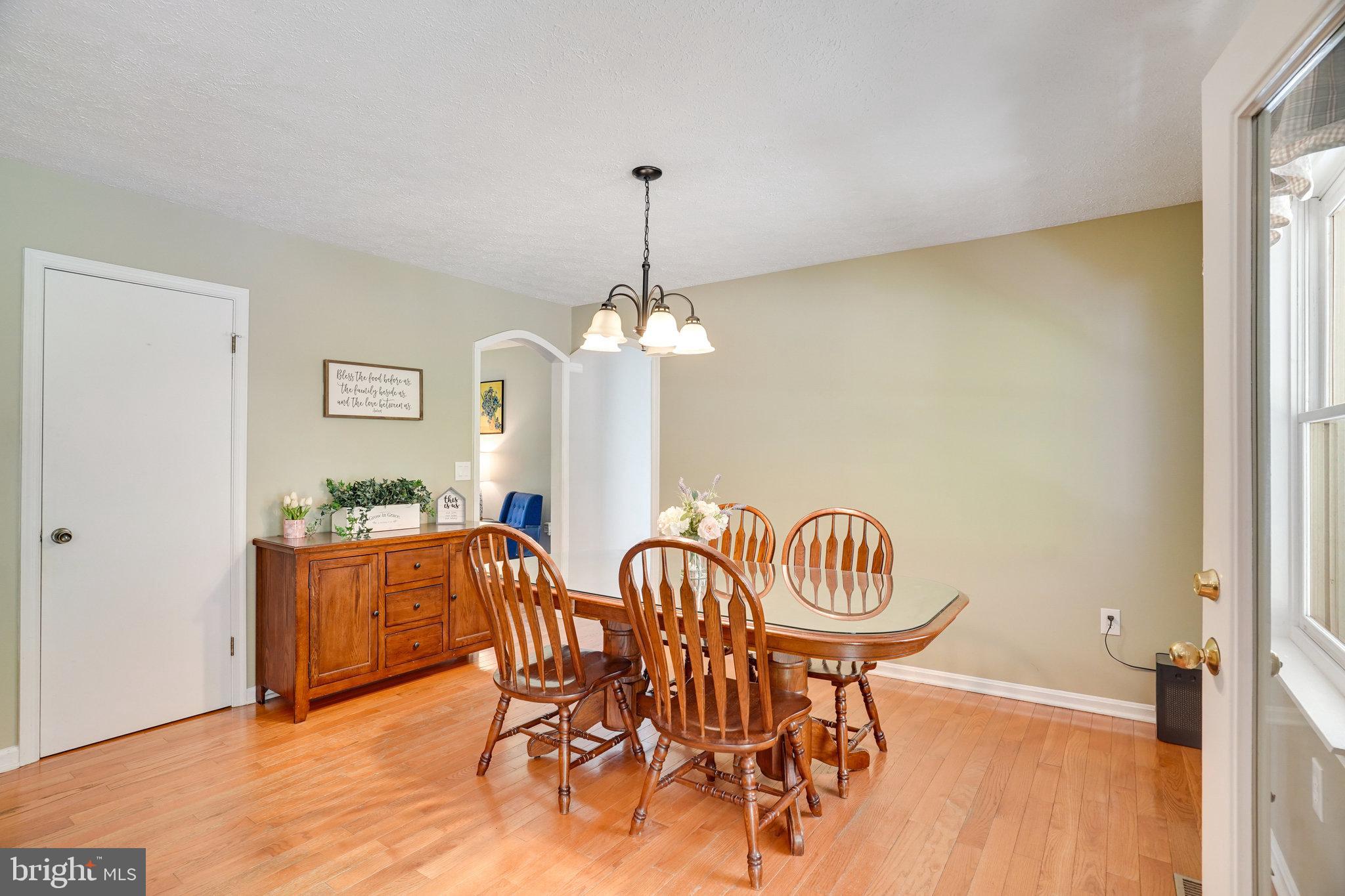 4258 FEATHERSTONE LANE
