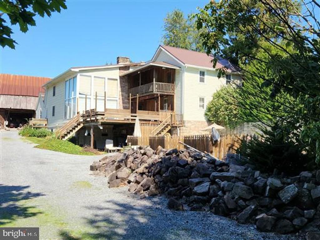 Photo of 1508 E Newport Road, Lititz, PA 17543 (MLS # PALA2042436)