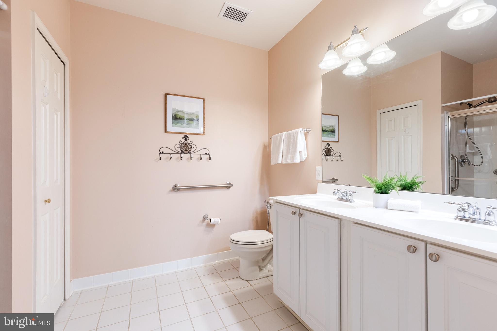 HEARTHSTONE AT VILLAGE CREST CONDOMINIUMS - Residential