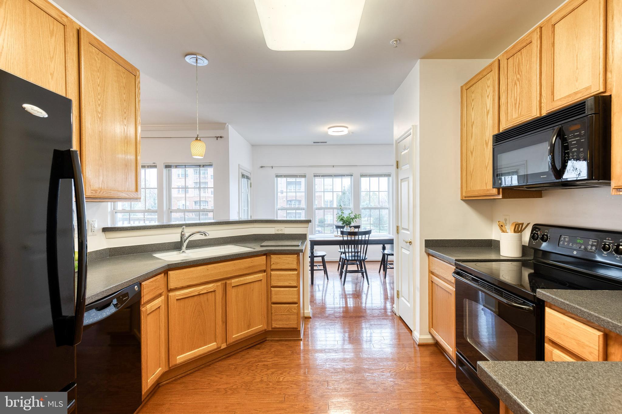 HEARTHSTONE AT VILLAGE CREST CONDOMINIUMS - Residential