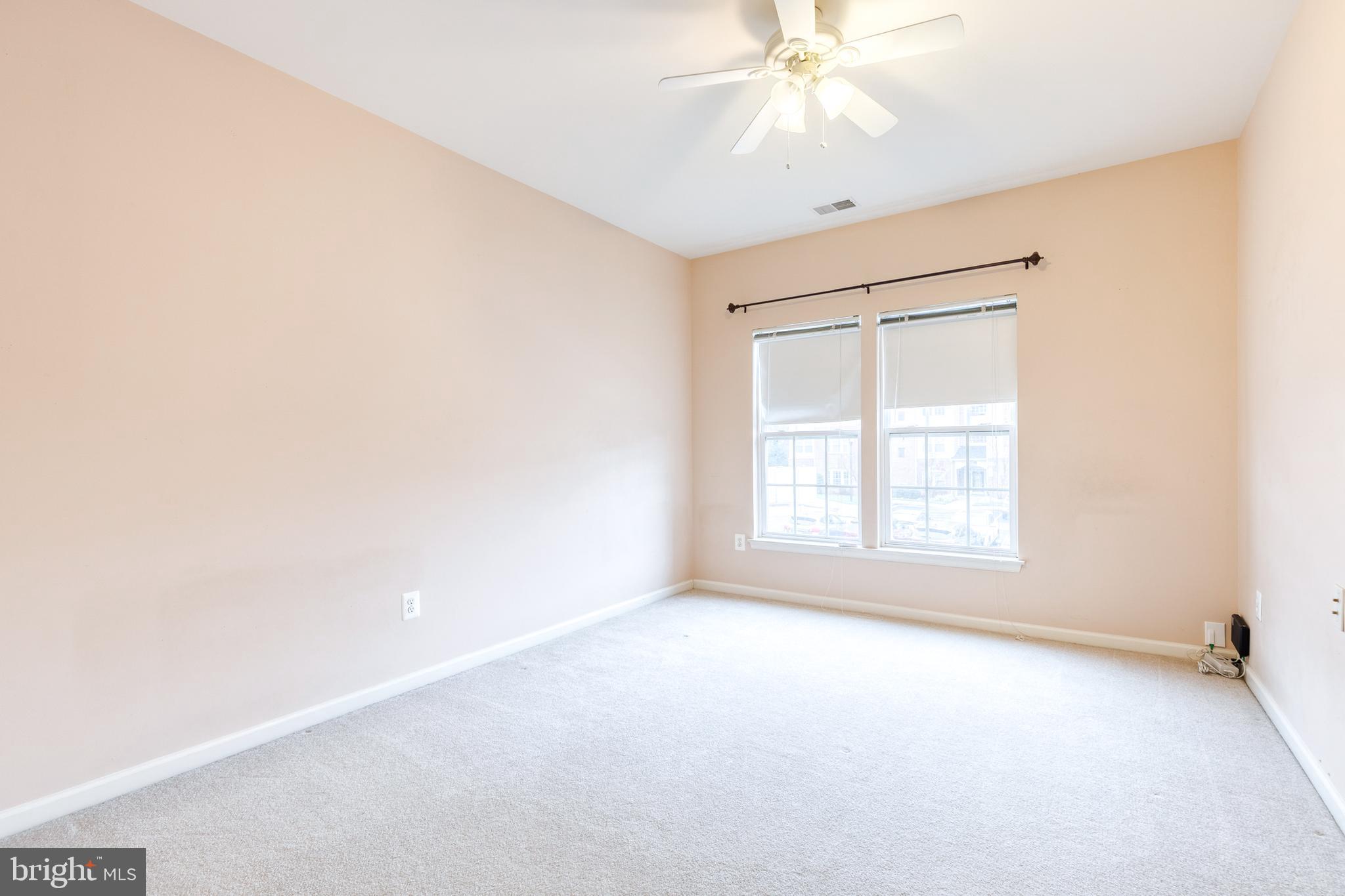 HEARTHSTONE AT VILLAGE CREST CONDOMINIUMS - Residential