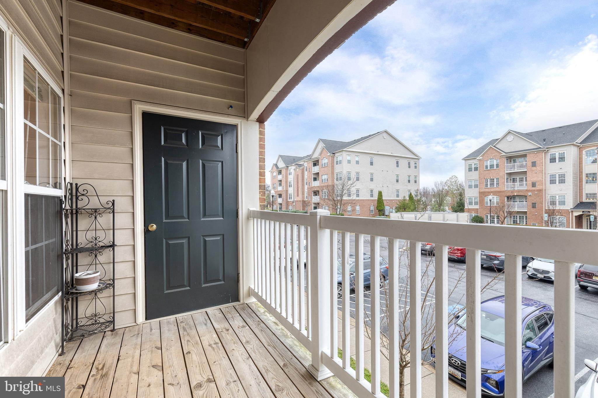 HEARTHSTONE AT VILLAGE CREST CONDOMINIUMS - Residential
