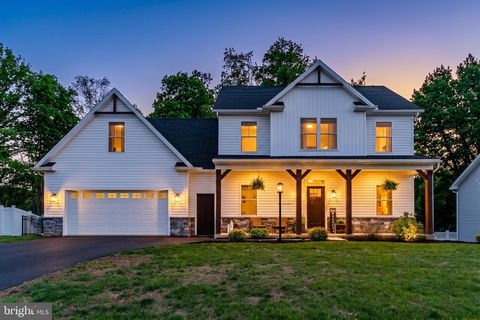 228 PARKWAY DRIVE MOUNT HOLLY SPRINGS PA 17065
